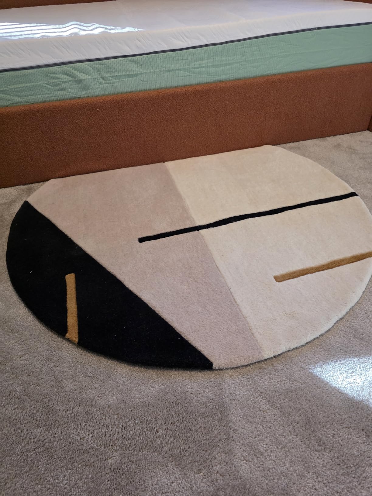 SAFAVIEH Fifth Avenue Collection Area Rug - 9' x 12', Ivory & Black, Handmade Mid-Century Modern Abstract New Zealand Wool, Ideal for High Traffic Areas in Living Room, Bedroom customer photo 1