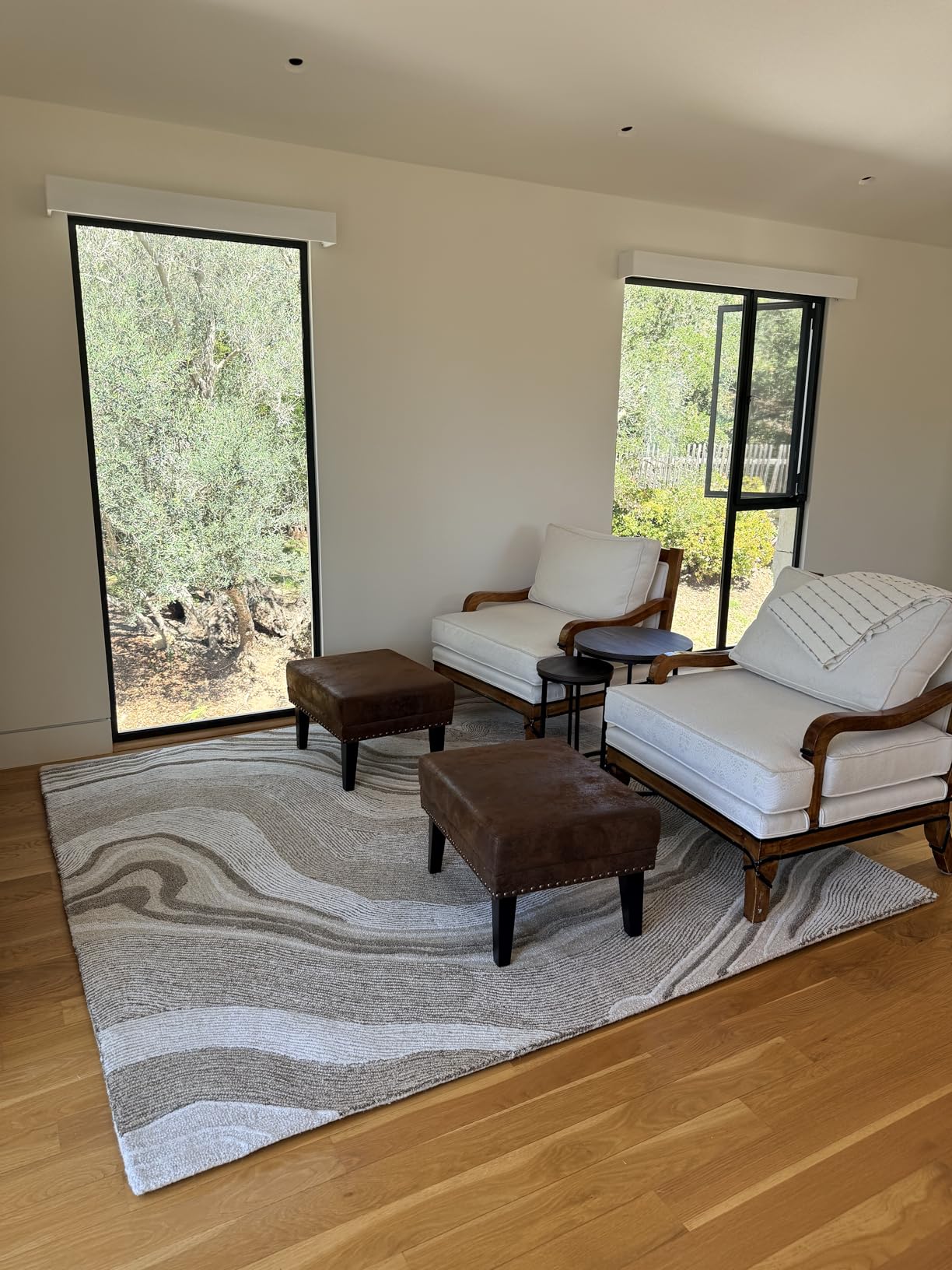 SAFAVIEH Fifth Avenue Collection Area Rug - 9' x 12', Beige & Ivory, Handmade Mid-Century Modern Abstract New Zealand Wool, Ideal for High Traffic Areas in Living Room, Bedroom customer photo 1