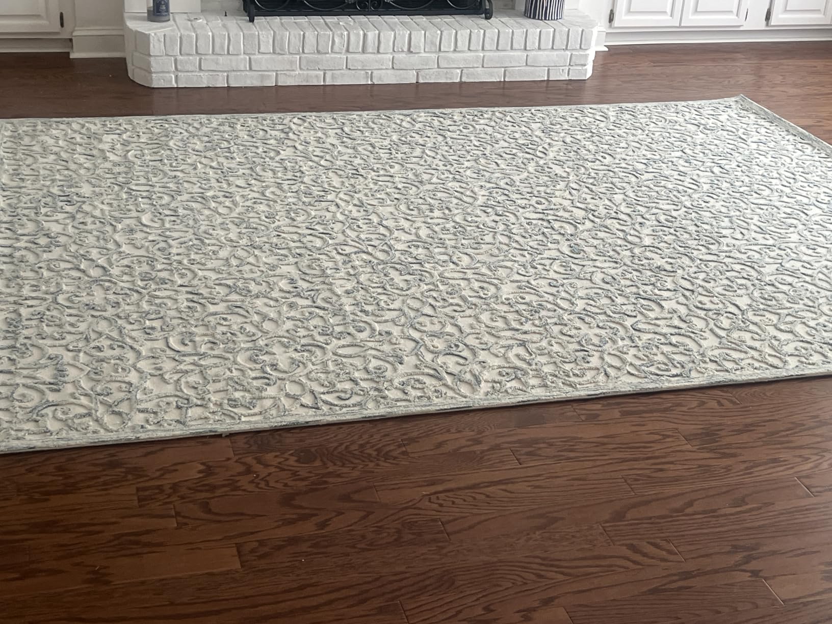 SAFAVIEH Trace Collection Area Rug - 9' x 12', Blue & Ivory, Handmade Wool, Ideal for High Traffic Areas in Living Room, Bedroom (TRC103B) customer photo 1