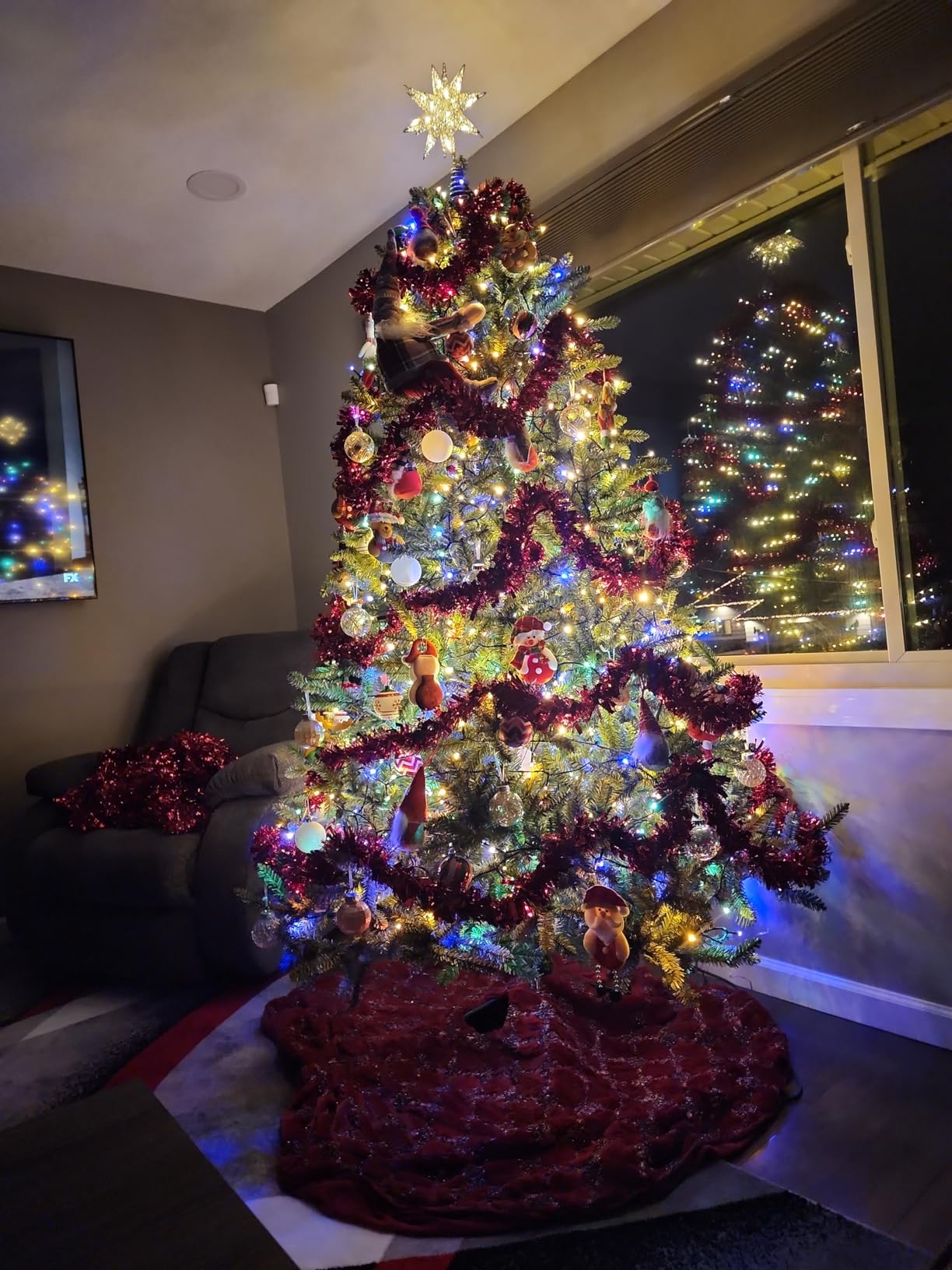 Balsam Hill Vancouver Spruce - Traditional Full Artificial Christmas Tree with Classic Needle Foliage with Premium Stand & Easy Assembly for Indoor Holiday Decorating, LED Clear, 7' customer photo 1