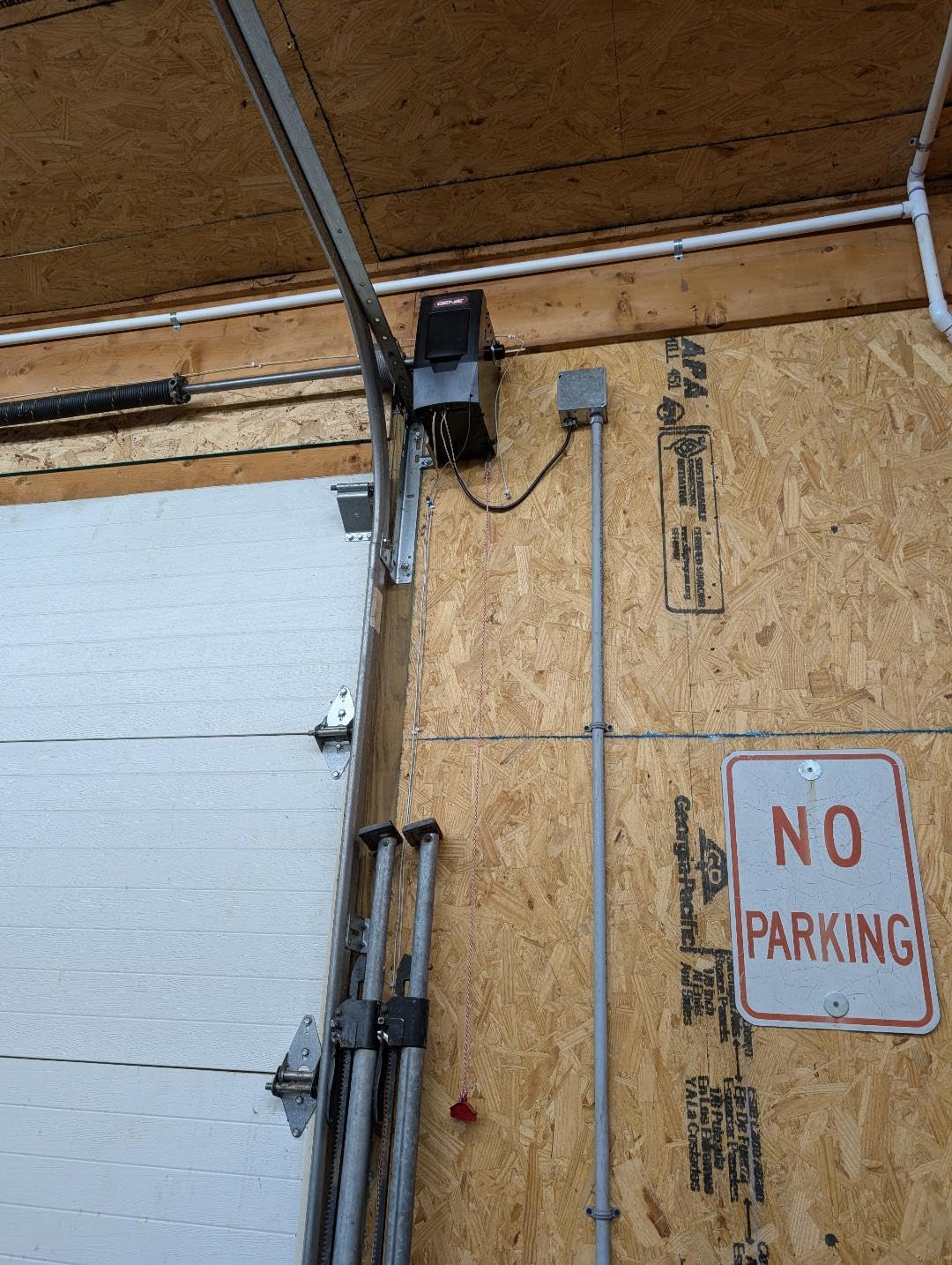 Genie 6072H-O Residential Wall Mounted Garage Door Opener customer photo 1