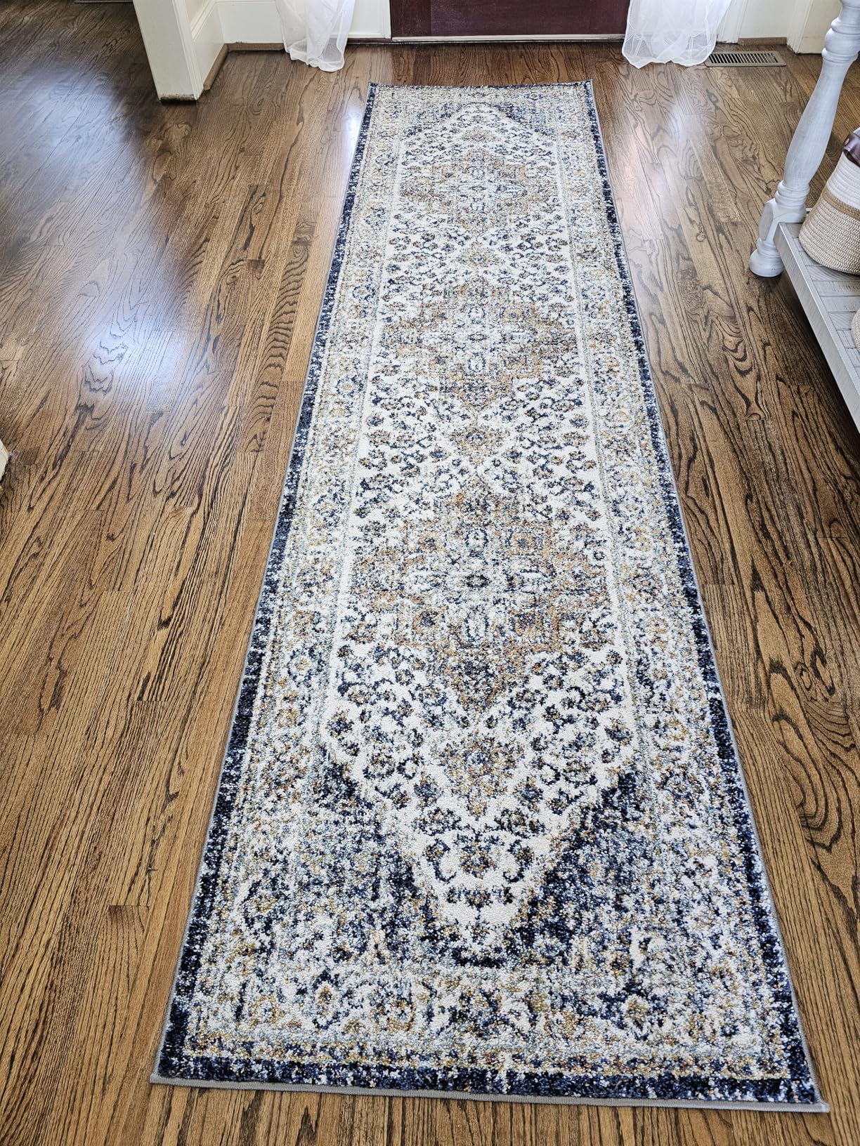 Area Rugs - 8x10 Non-Shedding, Abstract Rugs for Kitchen, Living Room, Bedroom, Dining Room - Size: 7'3