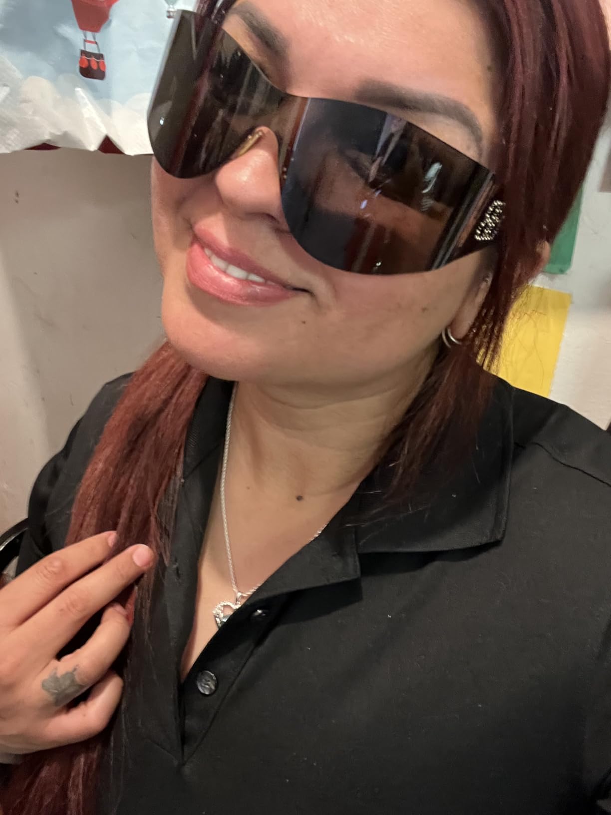 Womens Sunglasses - Luxury Fashion Accessory with UV Protection - Iconic Style customer photo 1