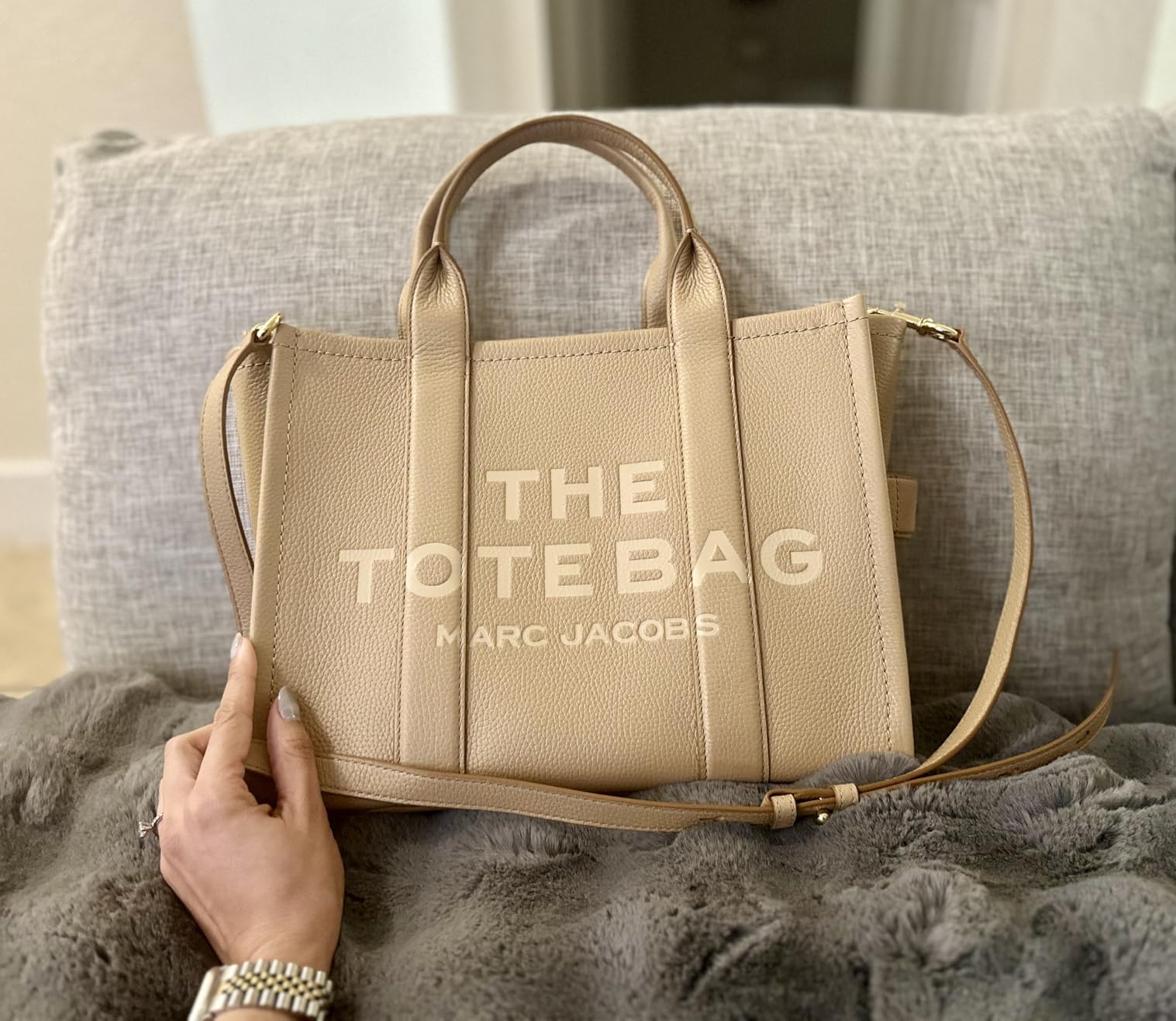 Women's The Leather Medium Tote Bag customer photo 1