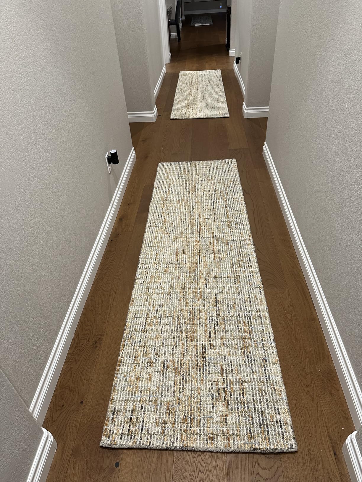SAFAVIEH Abstract Collection Area Rug - 9' x 12', Grey & Ivory, Handmade Wool, Ideal for High Traffic Areas in Living Room, Bedroom (ABT468J) customer photo 2