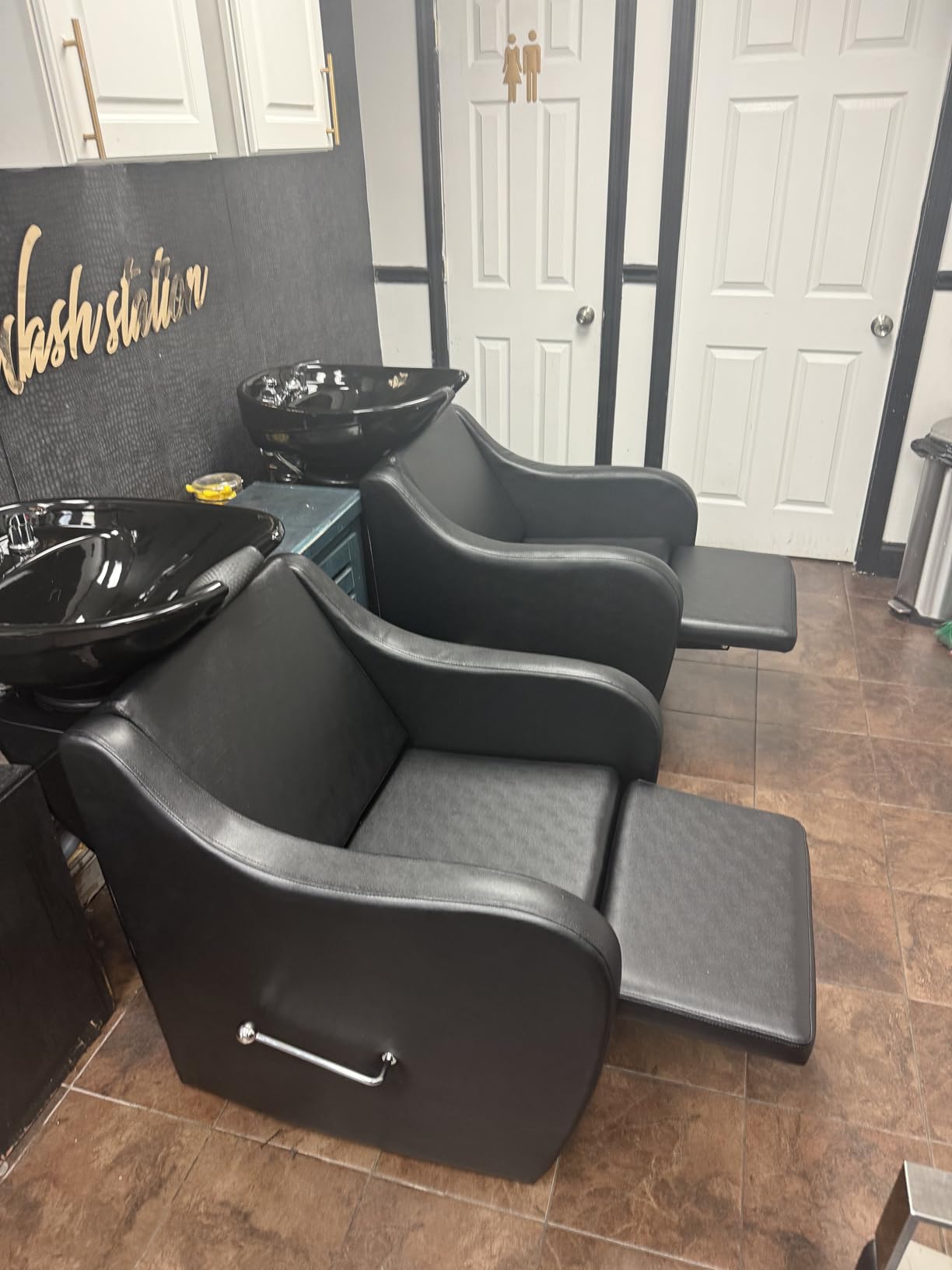 OmySalon Backwash Shampoo Unit for Salon, Hair Washing Station with Ceramic Bowl Adjustable Footrest customer photo 1