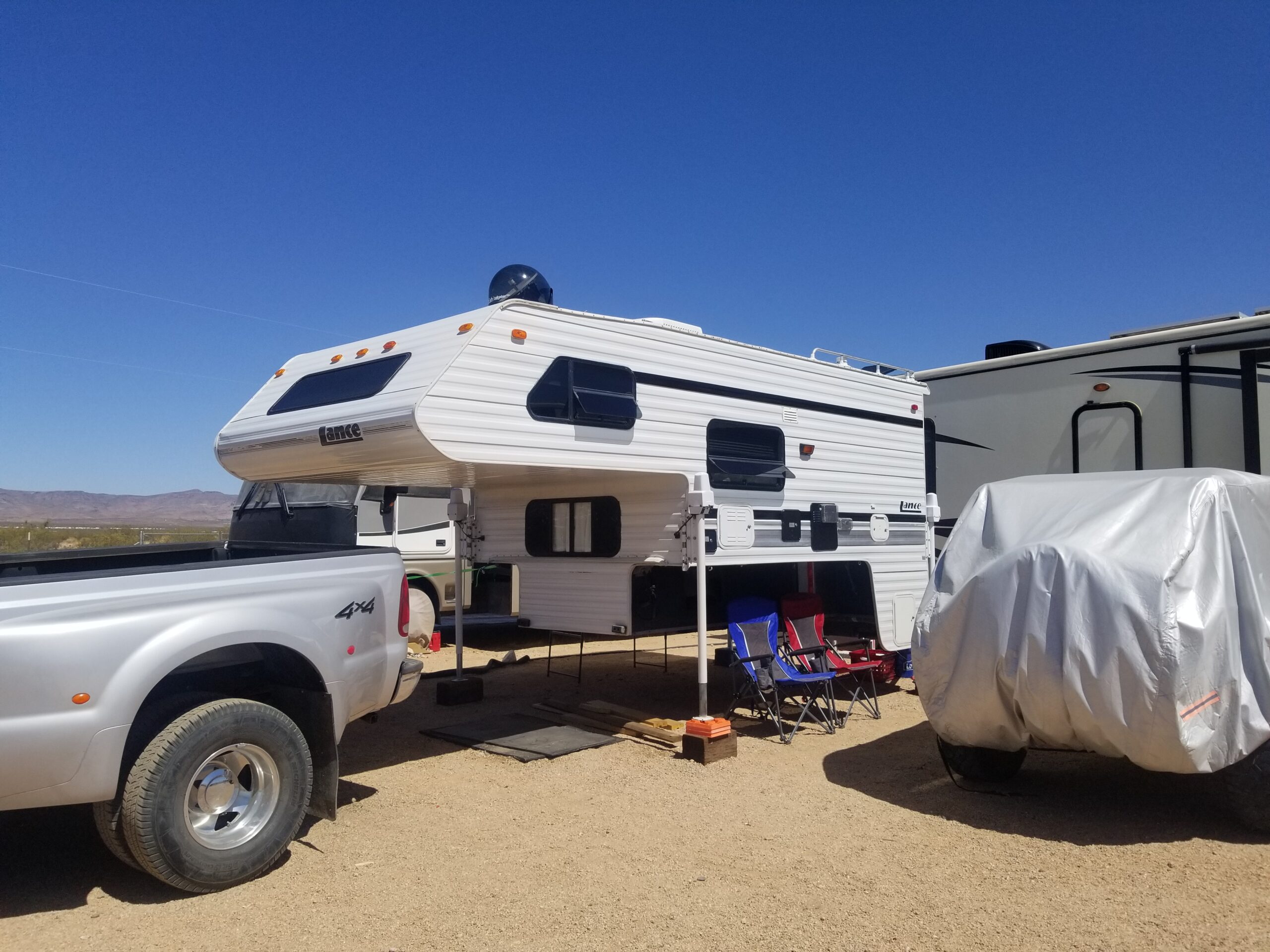 KING DTP4900 Dish Tailgater Pro Premium Portable/Roof Mountable Satellite TV Antenna, Western & Eastern Arc Satellites customer photo 1