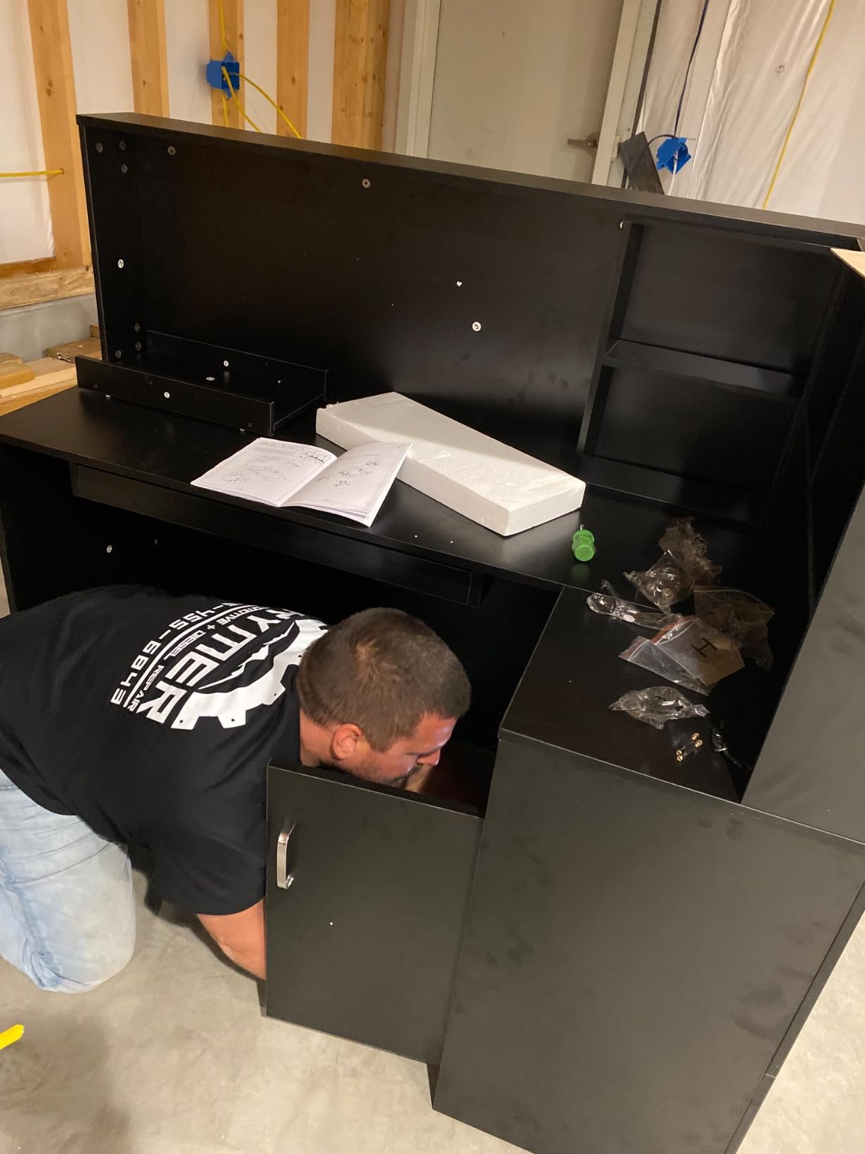 AIEGLE L-Shaped Reception Desk Counter Table with Lockable Drawers & Storage Shelves, Private Workstation for Salon Reception Room Checkout Office, Black customer photo 2