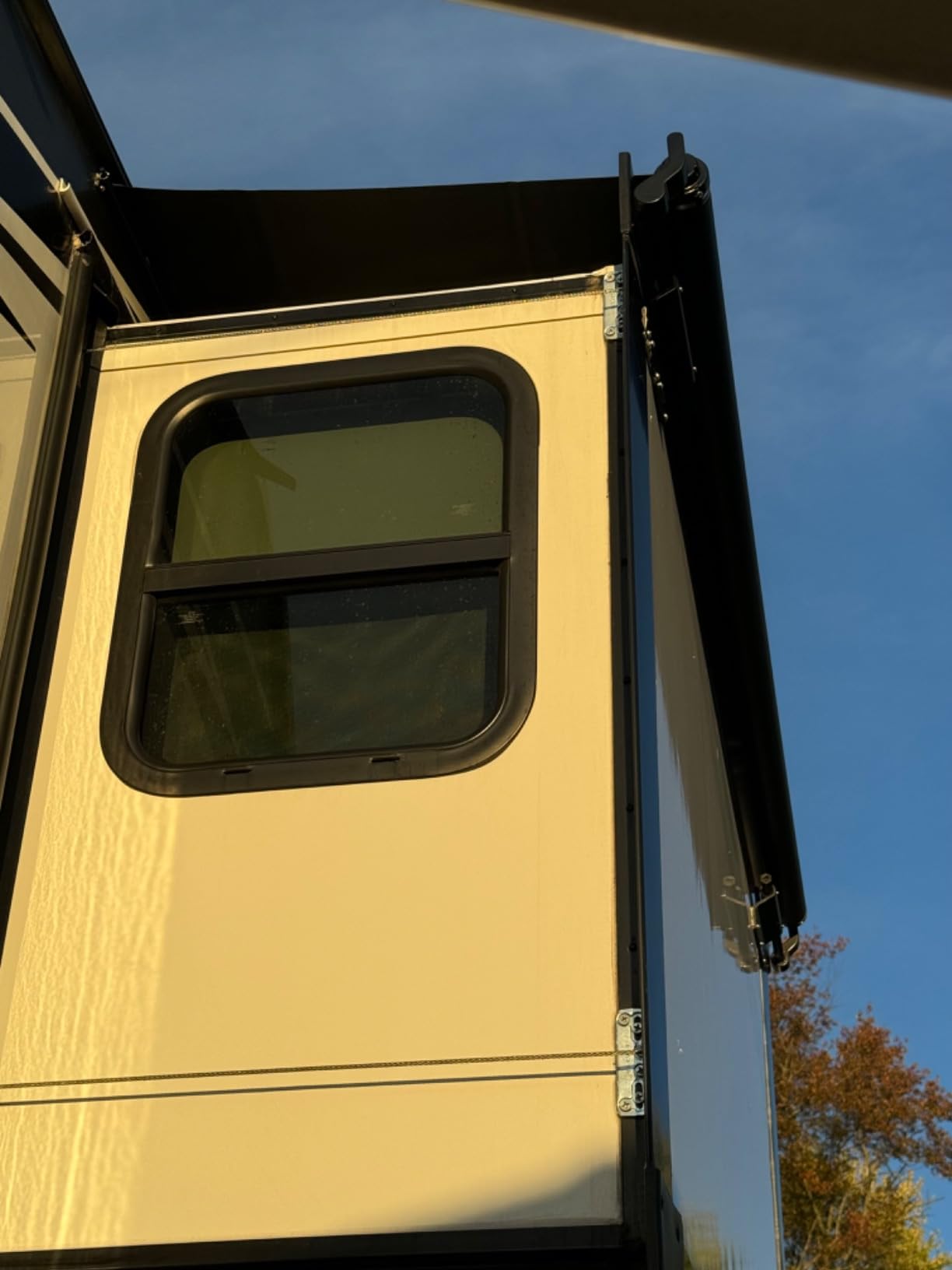 Awnlux Black Modular Slide Topper Awning Slide Out Awning Kit Slide Out Protection for RVs, Travel Trailers, 5th Wheels, and Motorhomes-7' (6'7