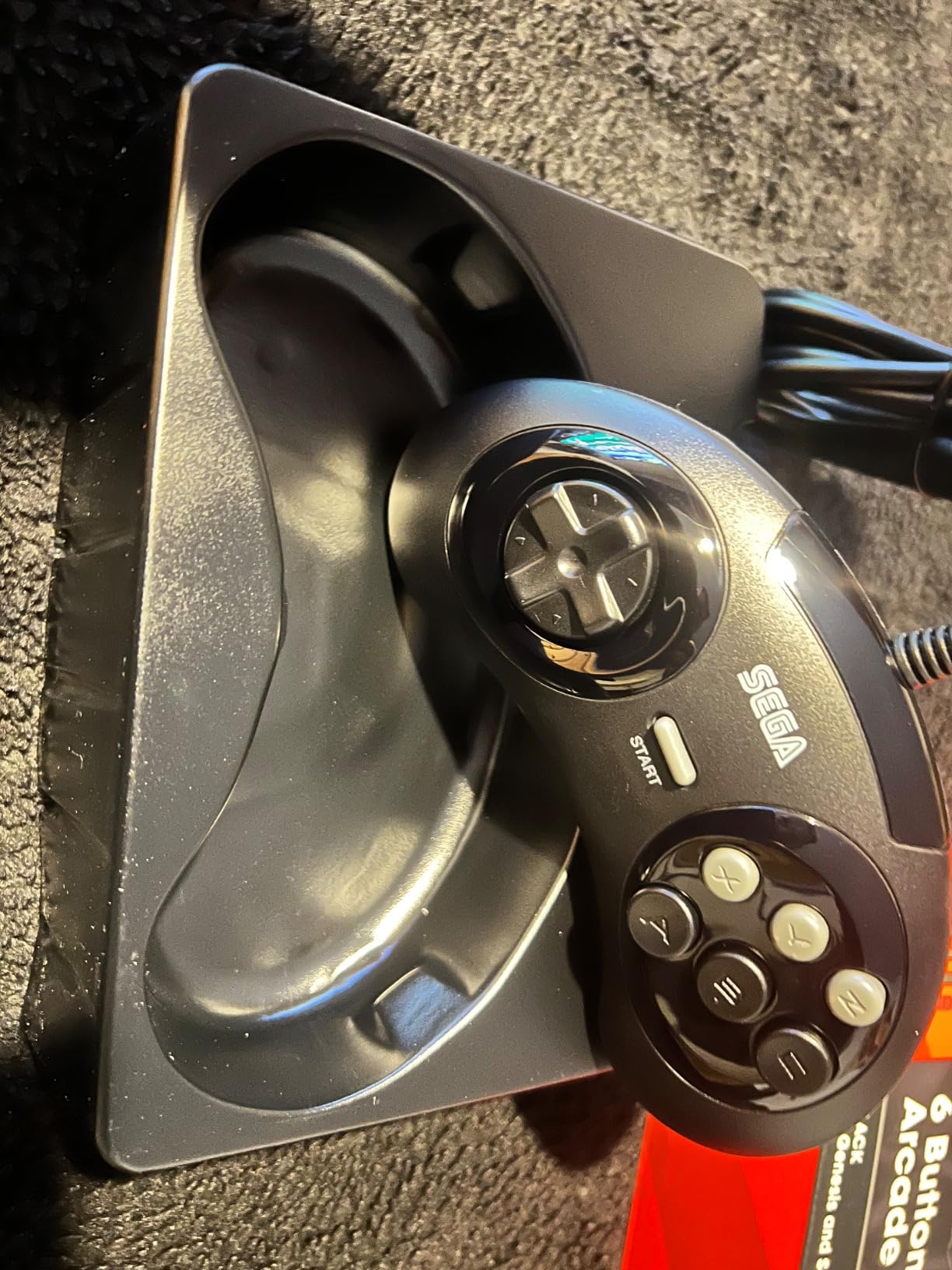 Retro-Bit BIG6 Controller Pad for SEGA Genesis - Original Port - Black customer photo 2