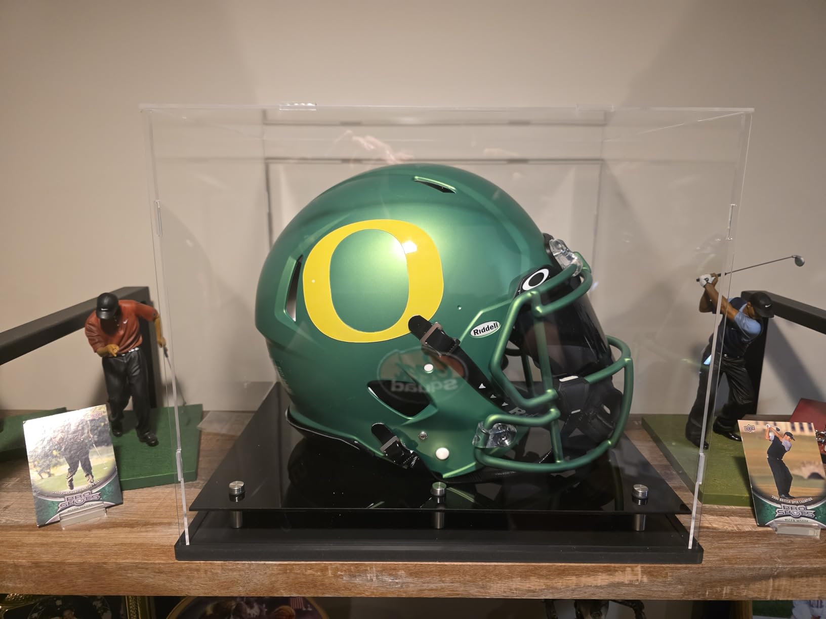 Football Helmet Display case Full Size,Self-Assembly Acrylic Helmet Display Case with Black Protection Holder Base,UV Protection Clear Sports Memorabilia Showcase for Basketball Sneakers customer photo 2