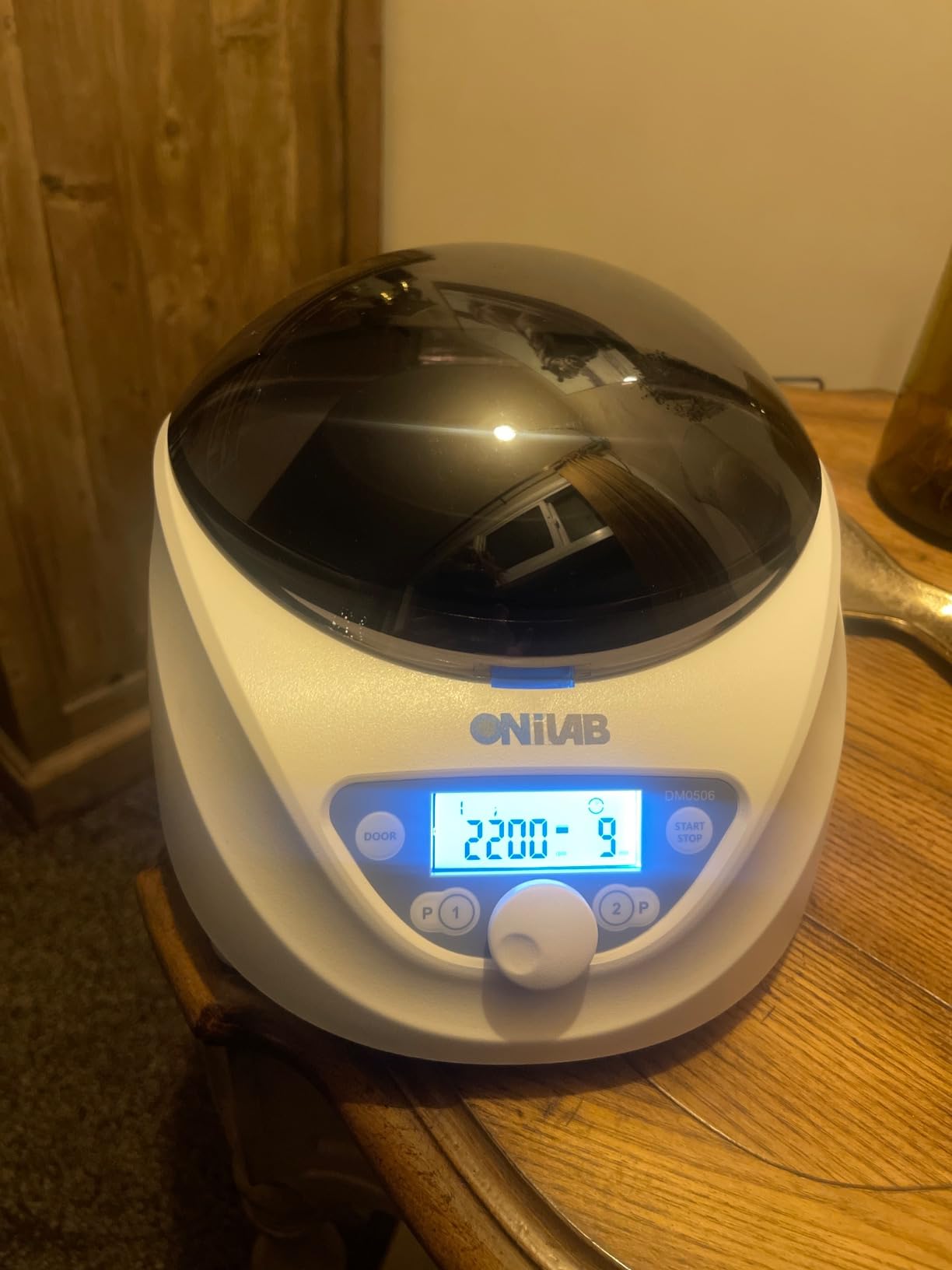 ONiLAB Professional PRP Centrifuge Machine 15mLx8, 10mL/7mL/1.5-5mlx12, Lab Benchtop Centrifuge, 3 Preloaded Programs for Fast Operation, Store 9 Programs, 30sec-99min, 300-4500rpm (Max. 2490xg) customer photo 2