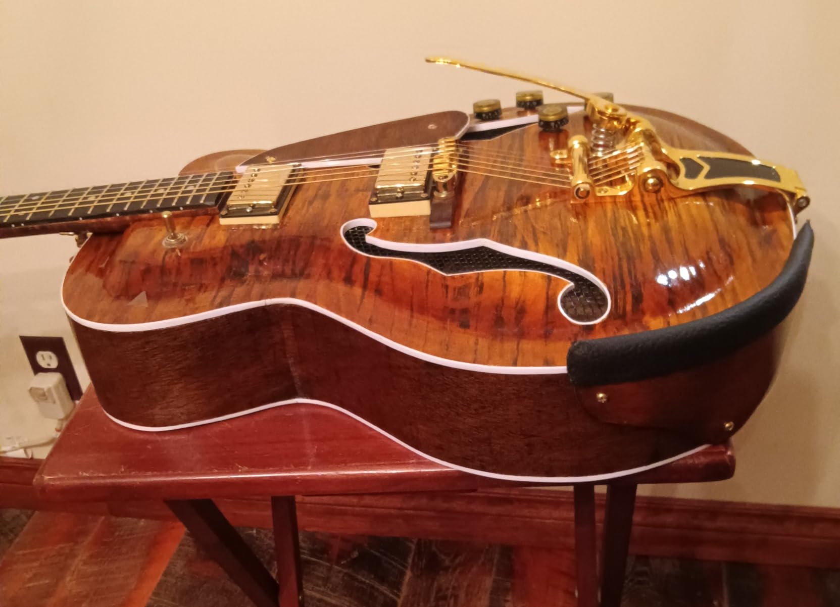 DBL DIY Electric Guitar Kit, Semi-Hollow Body Electric Guitar, with Paulownia Wood Core and Maple Plywood, 6 Strings, Build Your Own Guitar customer photo 1
