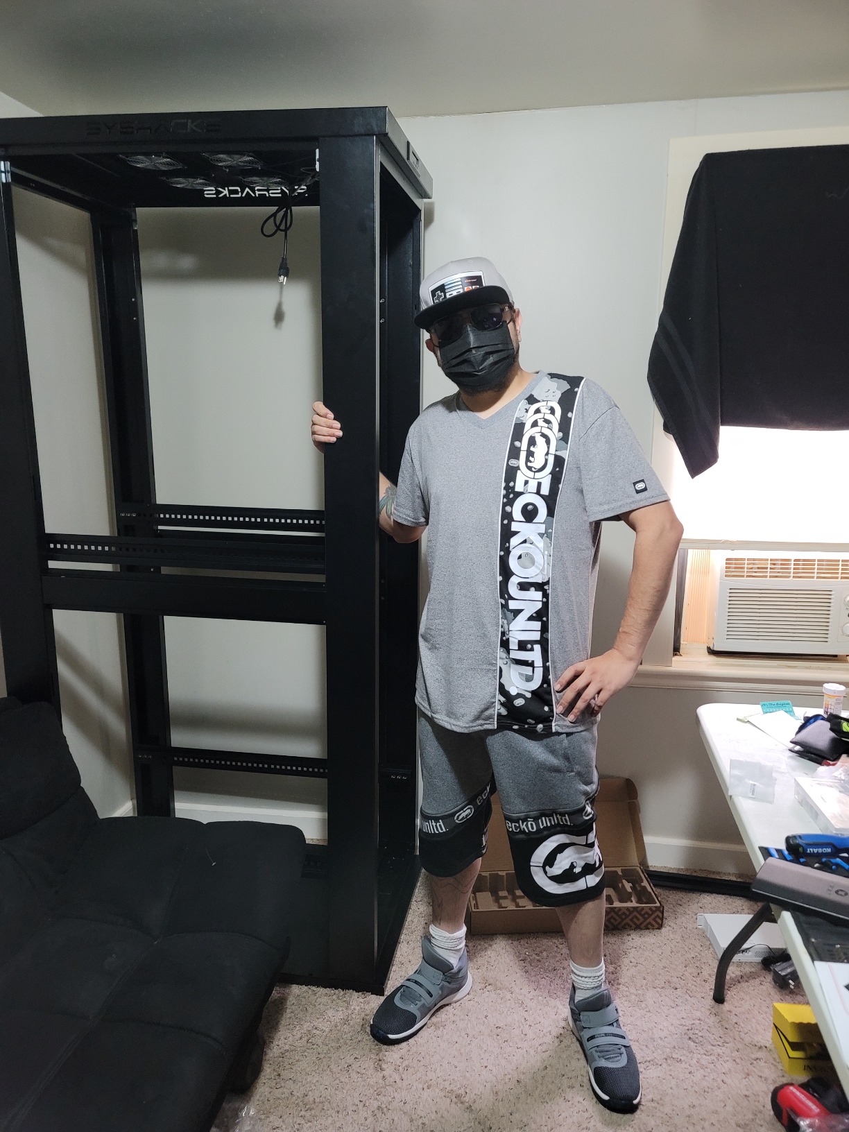 18U Home Server Rack Cabinet - 19