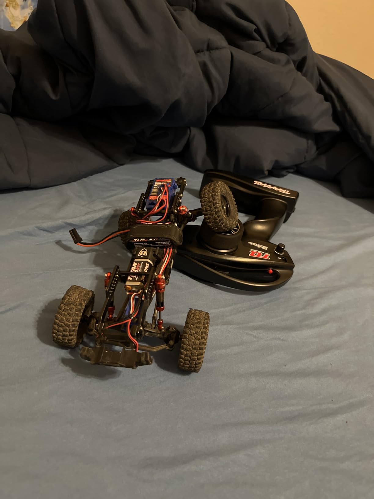 Traxxas TRX-4M 4X4 Crawler with Land Rover Defender Body customer photo 1