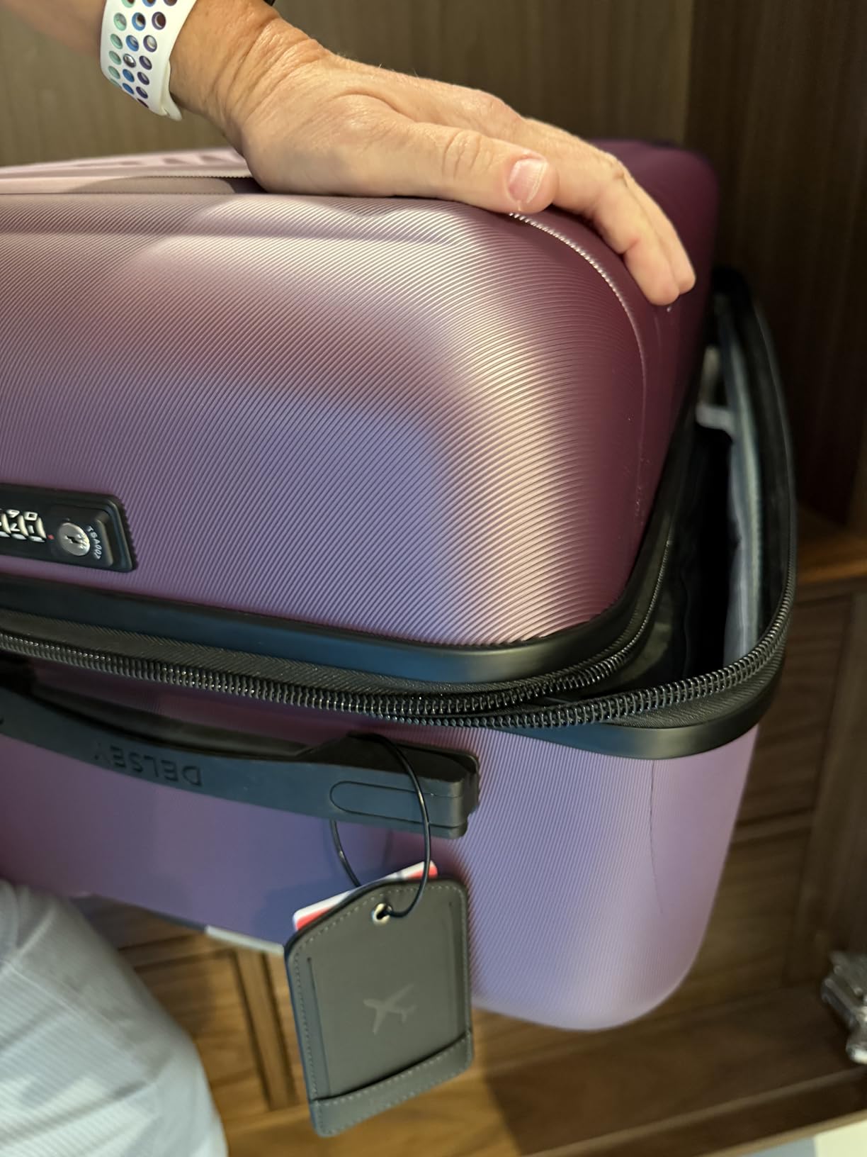 DELSEY Paris Cruise 3.0 Hardside Expandable Luggage with Spinner Wheels, Graphite, 2 Piece Set (20/28) customer photo 1