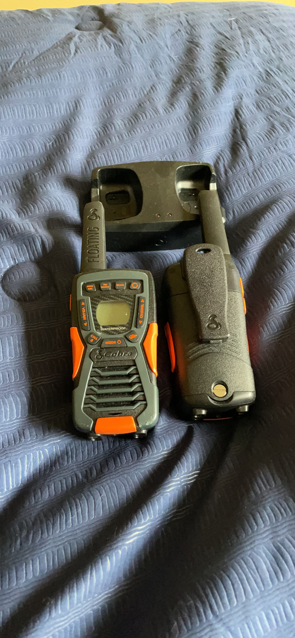Cobra CXT10953PH-M Emergency Two-Way Radios, Waterproof Walkie Talkies, Up to 40 Mile Range, 22 Channels and NOAA Weather Channels, UHF/FM Ultra-Clear Reception, 3-Pack customer photo 2