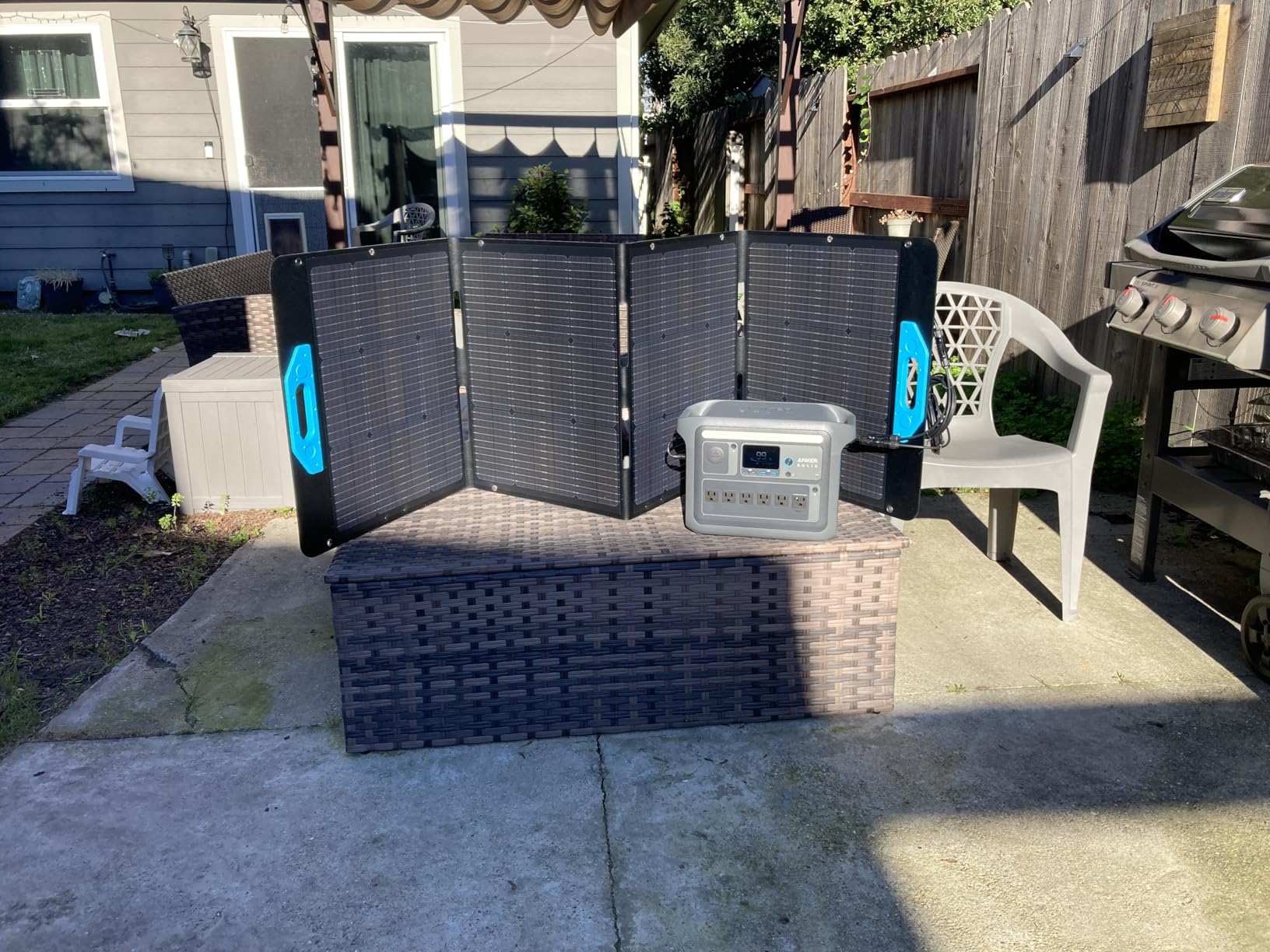 Anker SOLIX C1000 Portable Power Station with 200W Solar Panel, 1800W Solar Generator 1056wh LFP customer photo 1