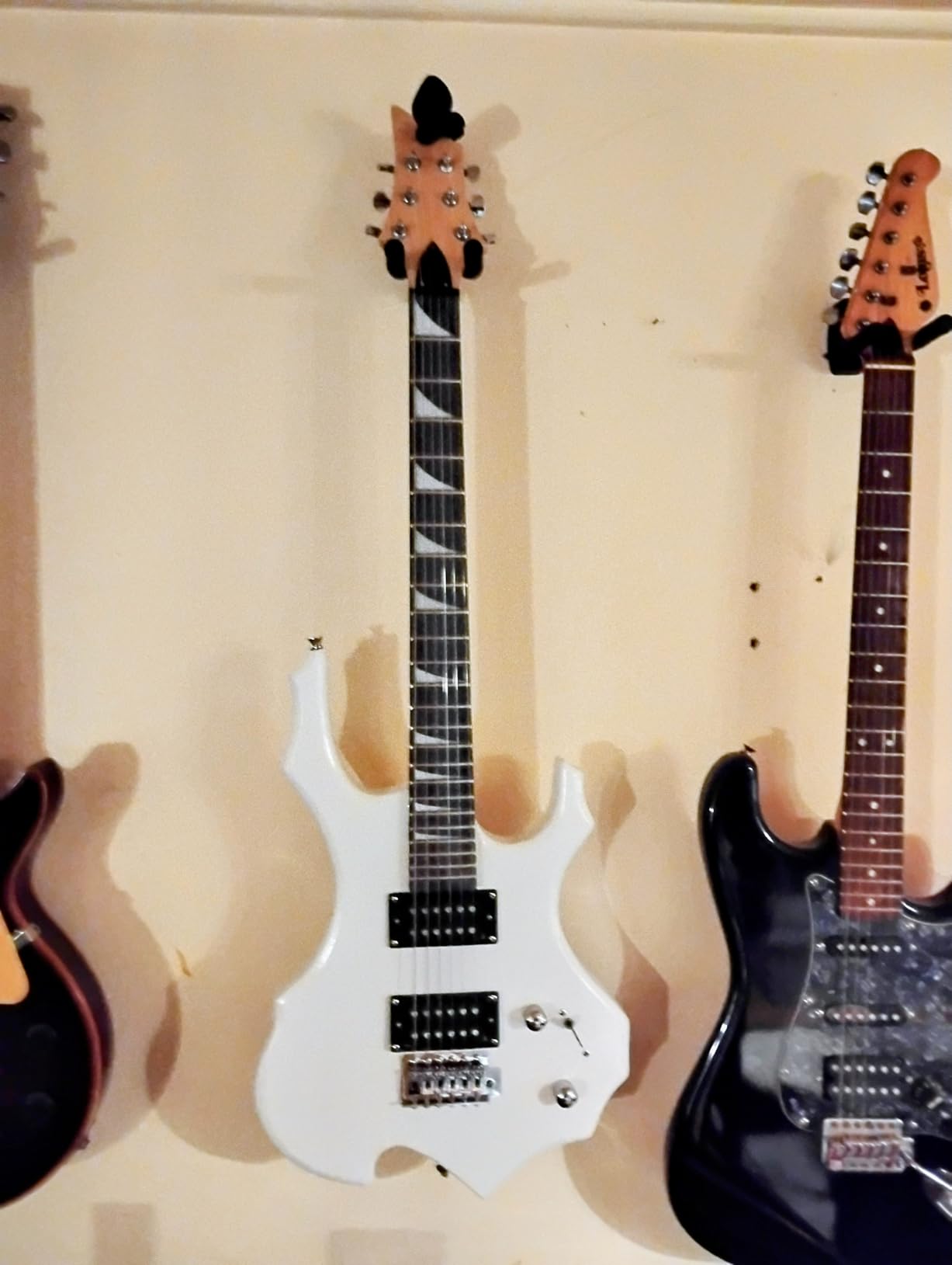 Ktaxon DIY Guitar Kit with Mahogany Body, Ebony Fingerboard and Maple Neck, 6 String DIY Electric Guitar Kit with Unique Design, Easy Installation & Full Equipment to Build Your Own Guitar (Flame) customer photo 1