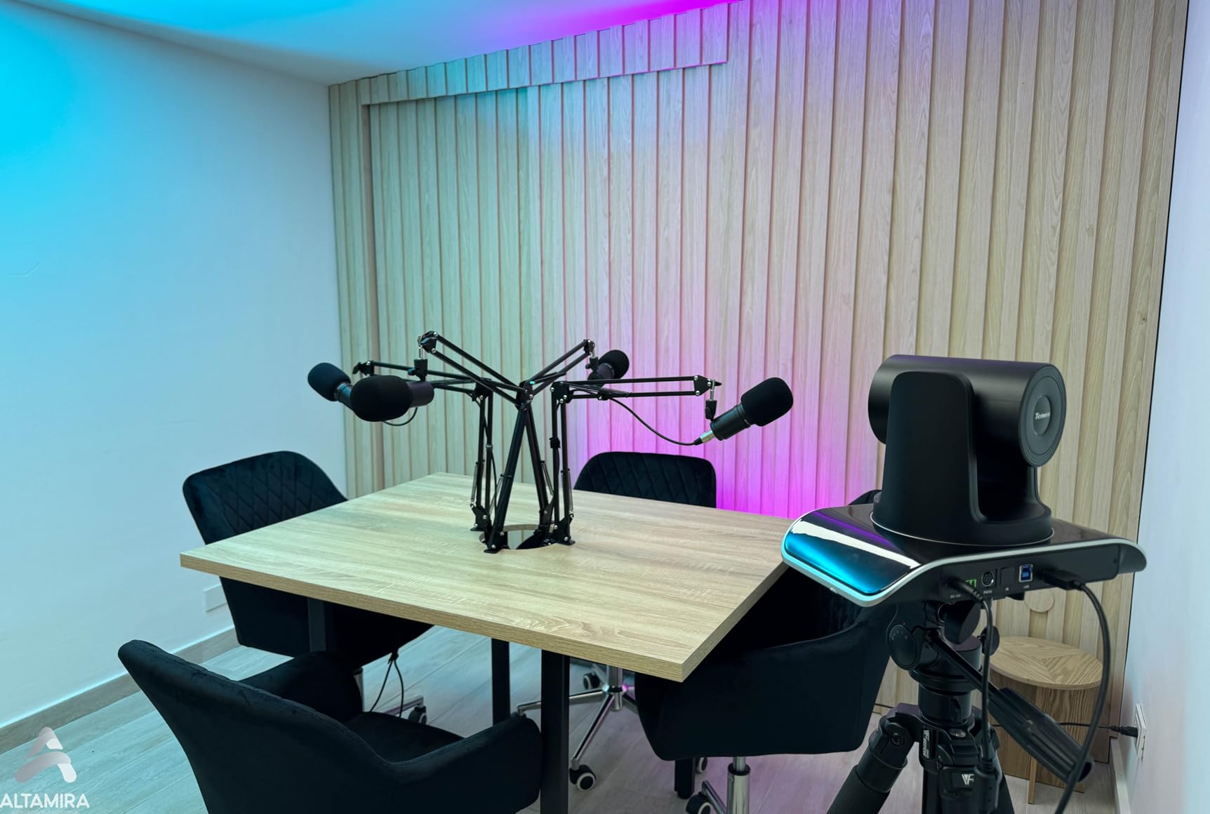 Tenveo UHD 4K PTZ Conference Room Camera 12X Optical Zoom USB3.0/HDMI Wide View Angle, 4K PTZ Camera for Video Conference Church Services Worship Events, Zoom/OBS/YouTube Live Streaming customer photo 2