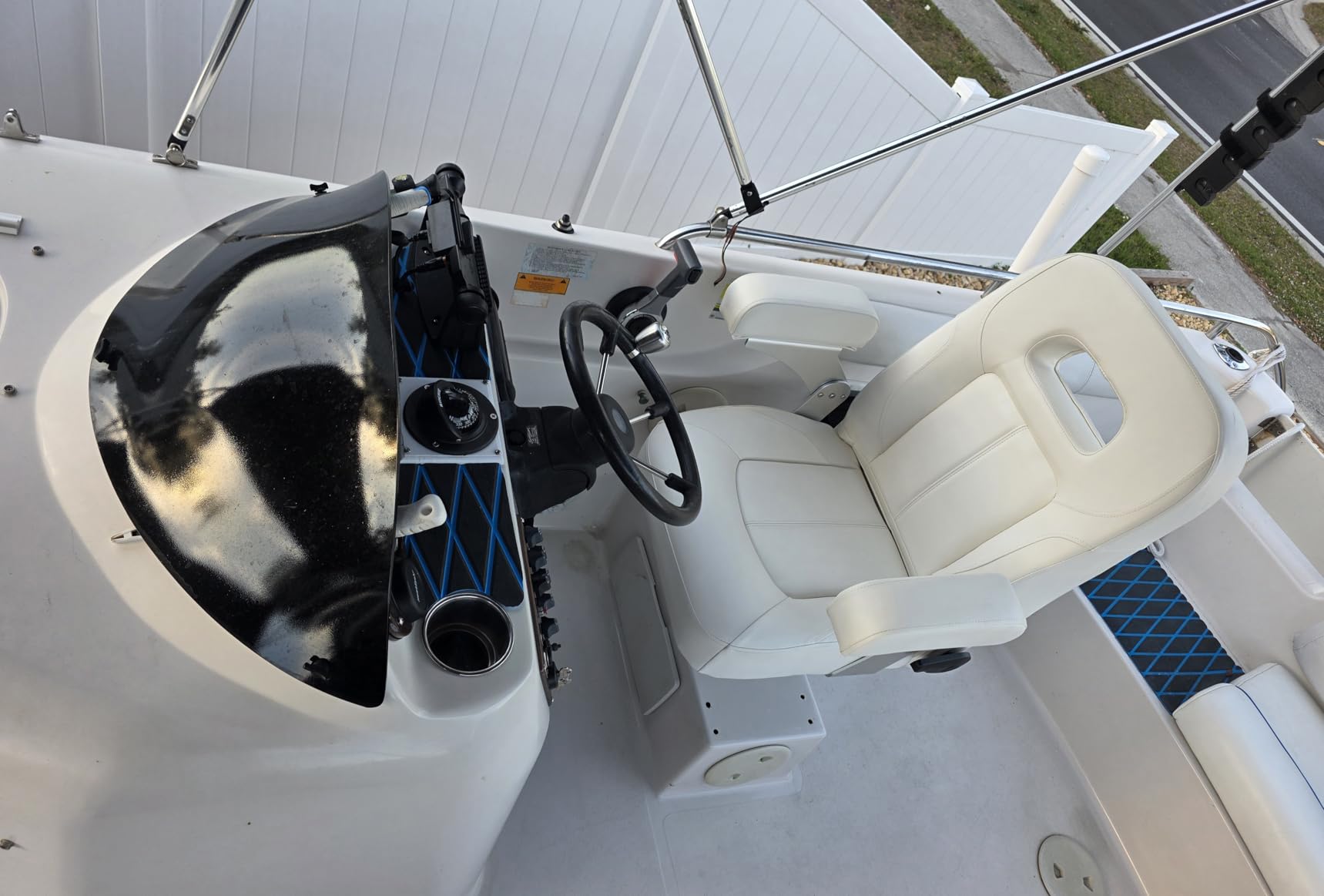NORTHCAPTAIN Premium Reclining Pontoon Low Back Captain's Chair Boat Bucket Seat with Removable Armrest, White customer photo 2