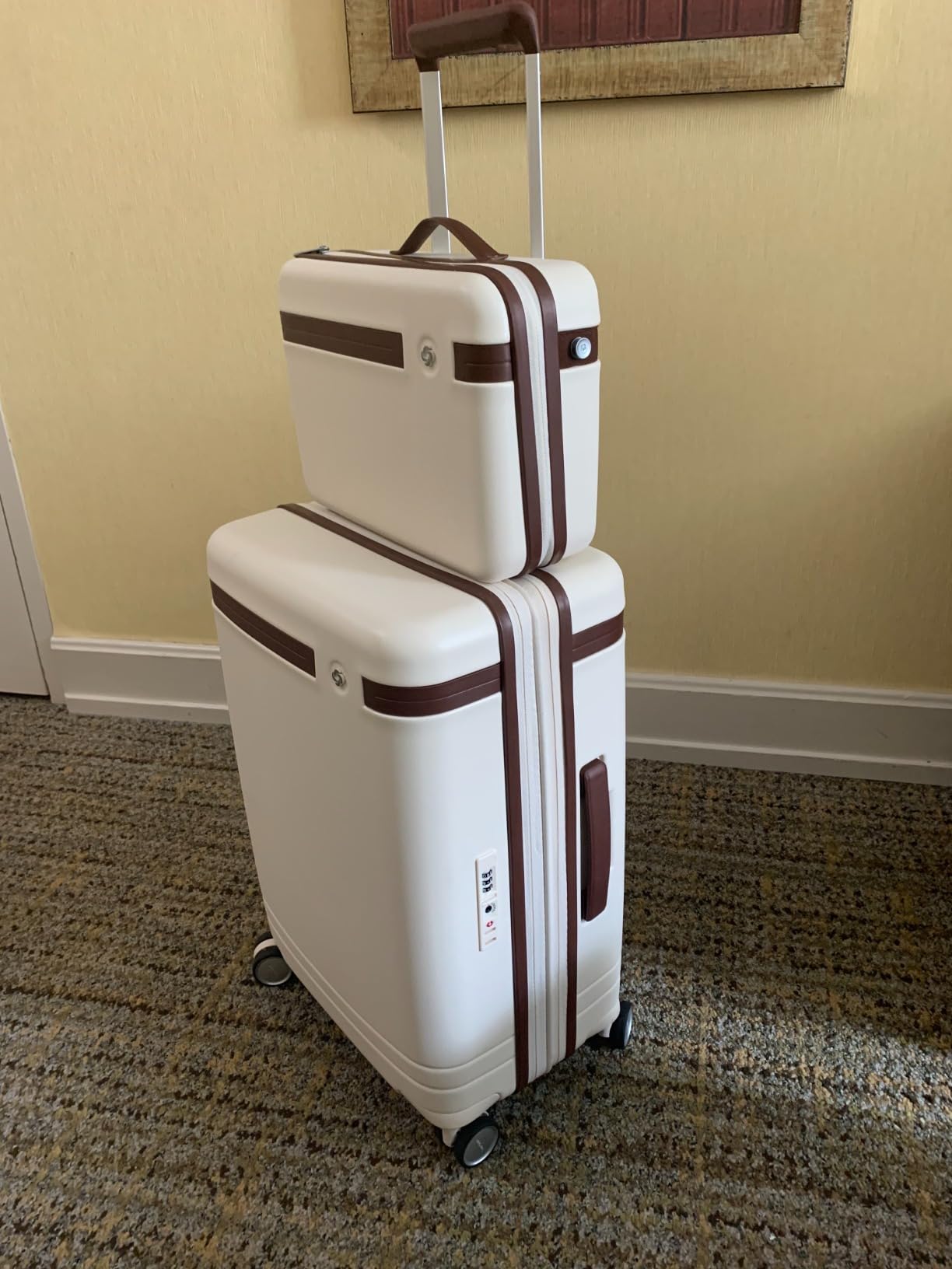 Samsonite Virtuosa Hardside 21 Inch Carry On Luggage - Airline Approved with 360° Spinner Wheels, Navy customer photo 2