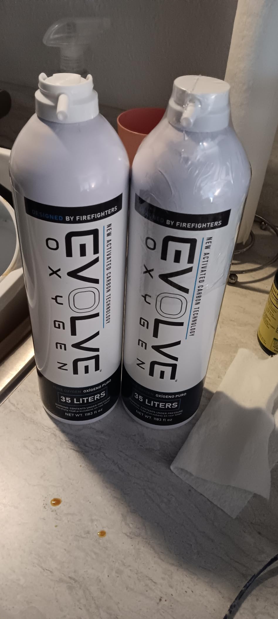 EVOLVE 35-Liter Pure Oxygen Canister with Mask and Tube | Portable Oxygen Can | Ideal for Home Use and Outdoor Activities | Designed by Firefighters | Made in The USA (2 Pack) customer photo 2