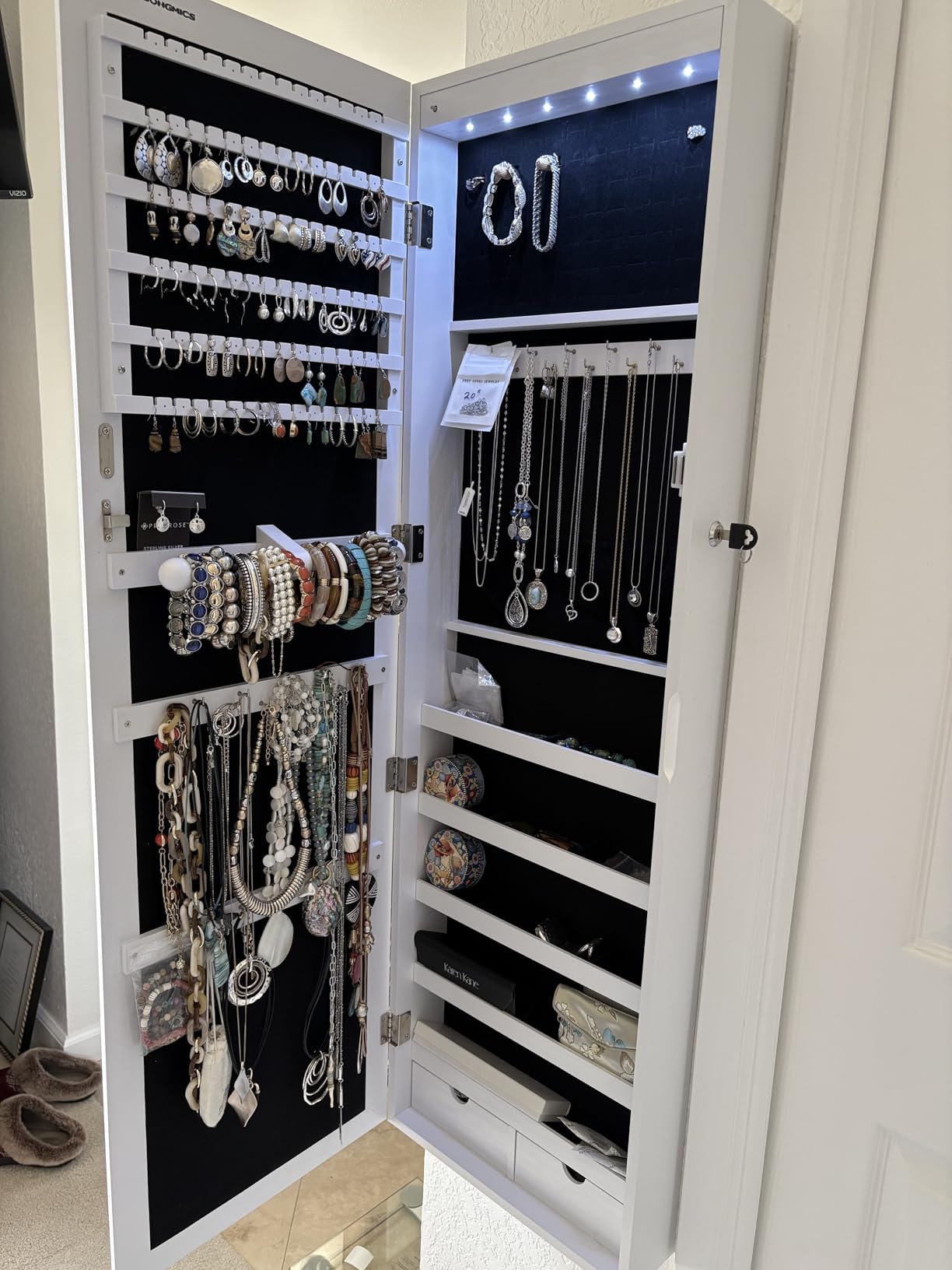 SONGMICS 6 LEDs Mirror Jewelry Cabinet, 47.2-Inch Tall Lockable Wall or Door Mounted Jewelry Armoire Organizer with Mirror, 2 Drawers, 3.9 x 14.6 x 47.2 Inches, Laurel Green UJJC093C01 customer photo 2