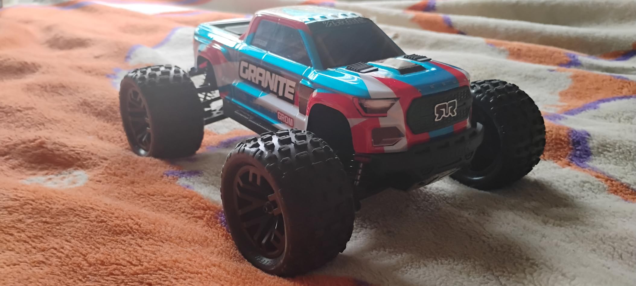 ARRMA RC Truck 1/18 Granite GROM MEGA 380 Brushed 4X4 Monster Truck RTR with Battery & Charger customer photo 2