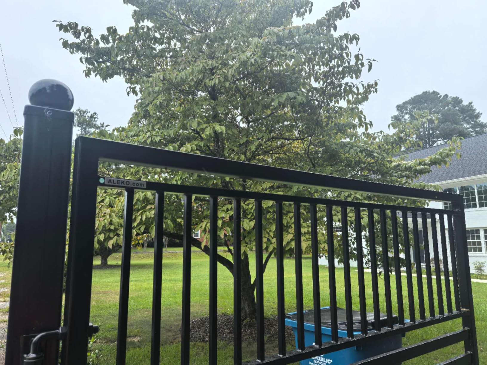 ALEKO 12x6 Venice Dual Swing Driveway Gate with Opener Kit, Anti-Rust Galvanized Steel, Outdoor Security Fence - DG12VEND customer photo 1