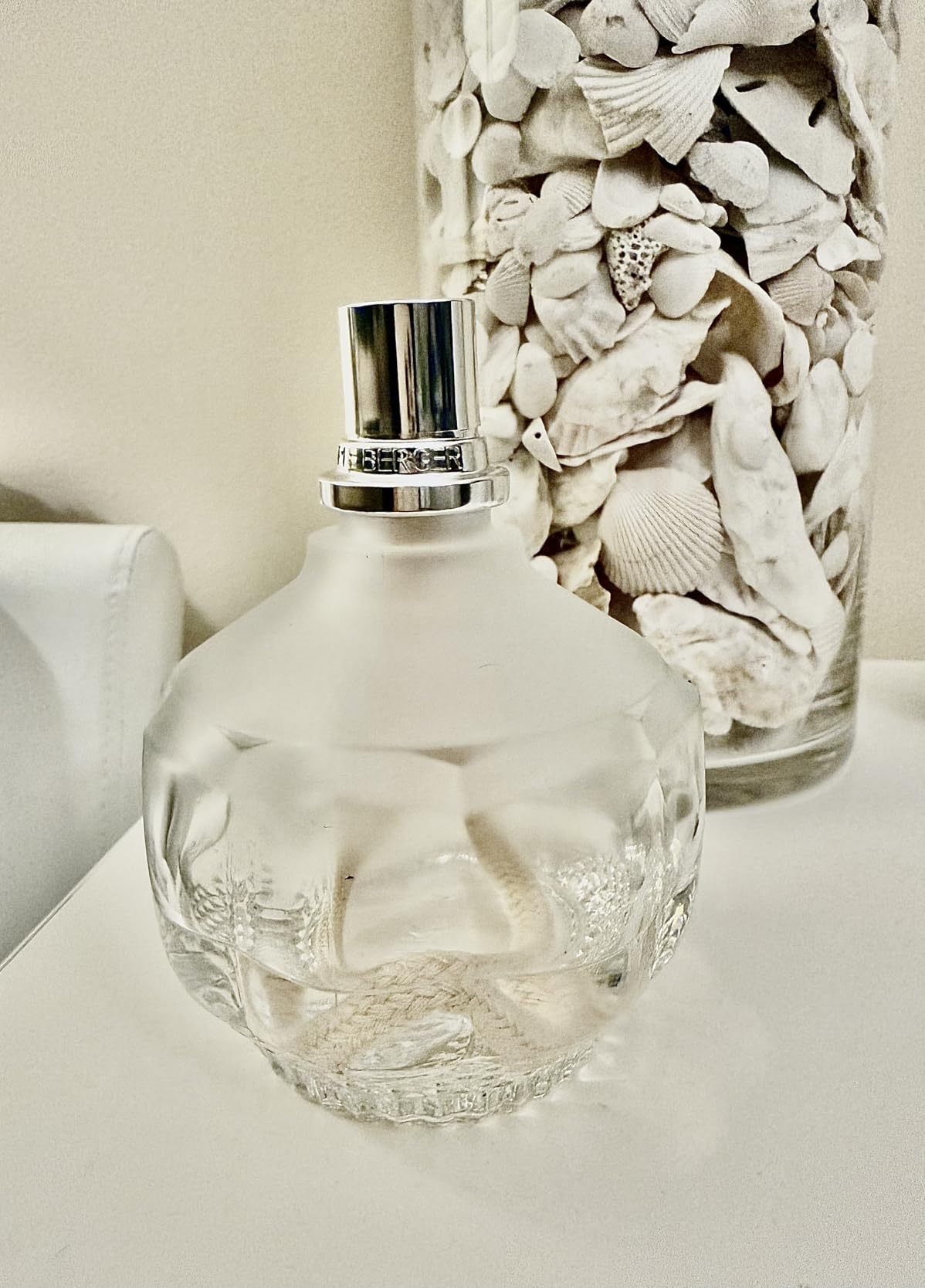 Lampe Berger Fragrance Lamp Diffuser - Model Molecule - Air Freshener - 7.3 inches (White) Catalytic Odor Eliminator for Home, Kitchen, Bathroom - Luxury Scented Oils not Included customer photo 1