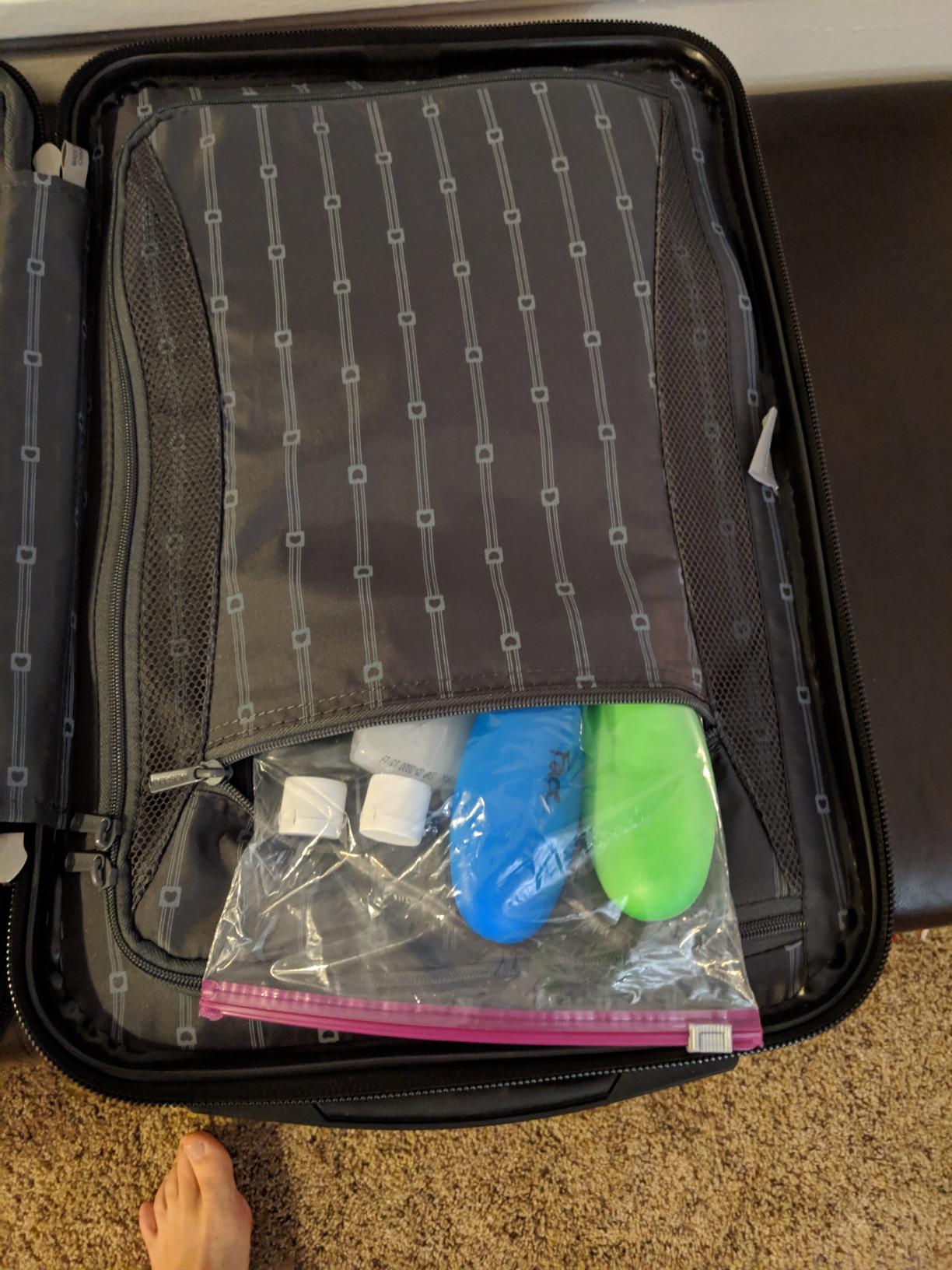 DELSEY Paris Helium Aero Hardside Expandable Luggage with Spinner Wheels, Blue Cobalt, 2-Piece Set (21/28) customer photo 1