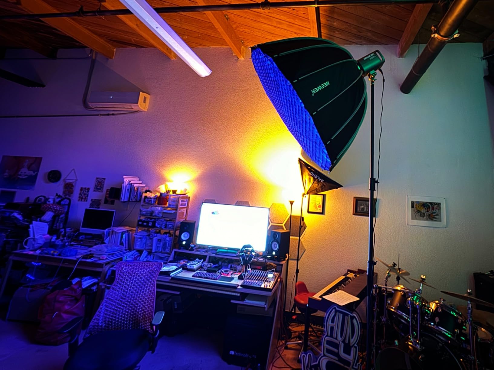 NEEWER 28
