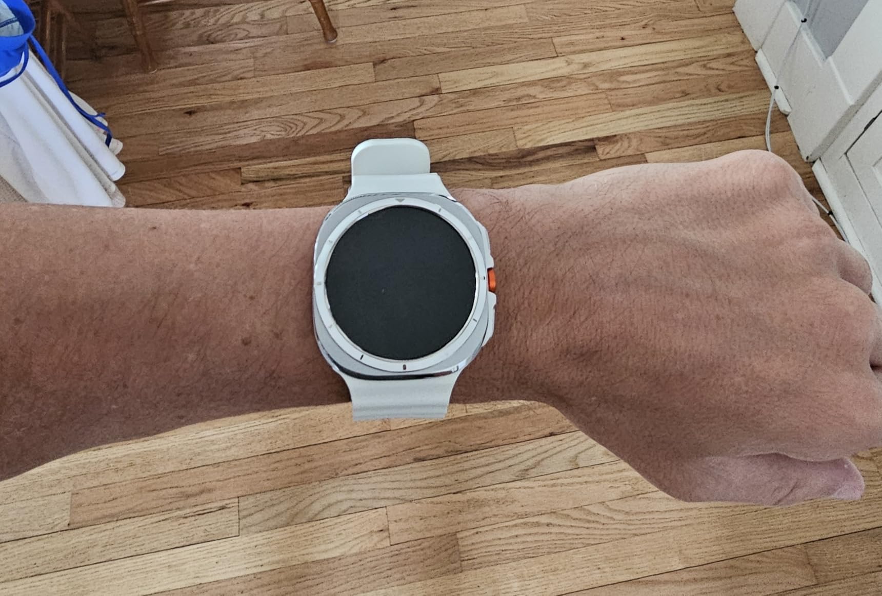 Galaxy Watch Ultra (2024) 47mm LTE AI Smartwatch w/Energy Score, Wellness Tips, Heart Rate Tracking, Sleep Monitor, Fitness Tracker, GPS, Titanium White [US Version, 1Yr Manufacturer Warranty] customer photo 2