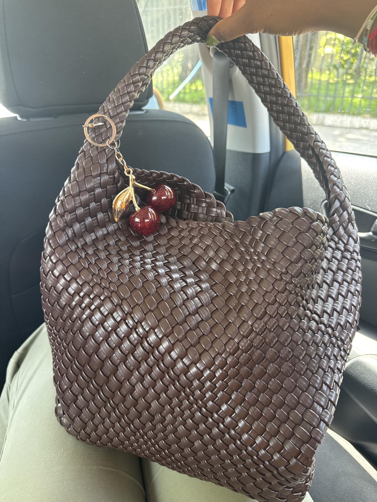 Woven Tote Bag for Women: Handmade Vegan Leather Purse for Vacation - Lightweight & Magnetic Closure for Daily Use customer photo 1