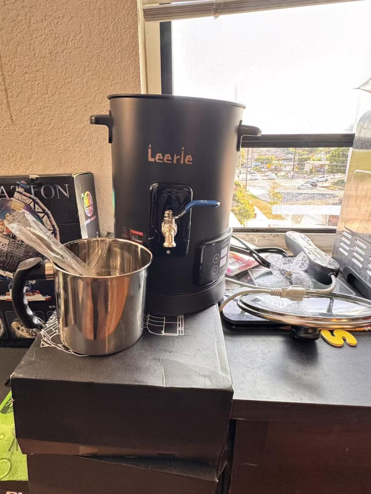 Leerie 12Lbs Digital Wax Melter for Candle Making - D6 Candle Wax Melting Pot with Accurate Temperature Control & Heating Core Brass Spout for DIY Home Business Candle Maker customer photo 1