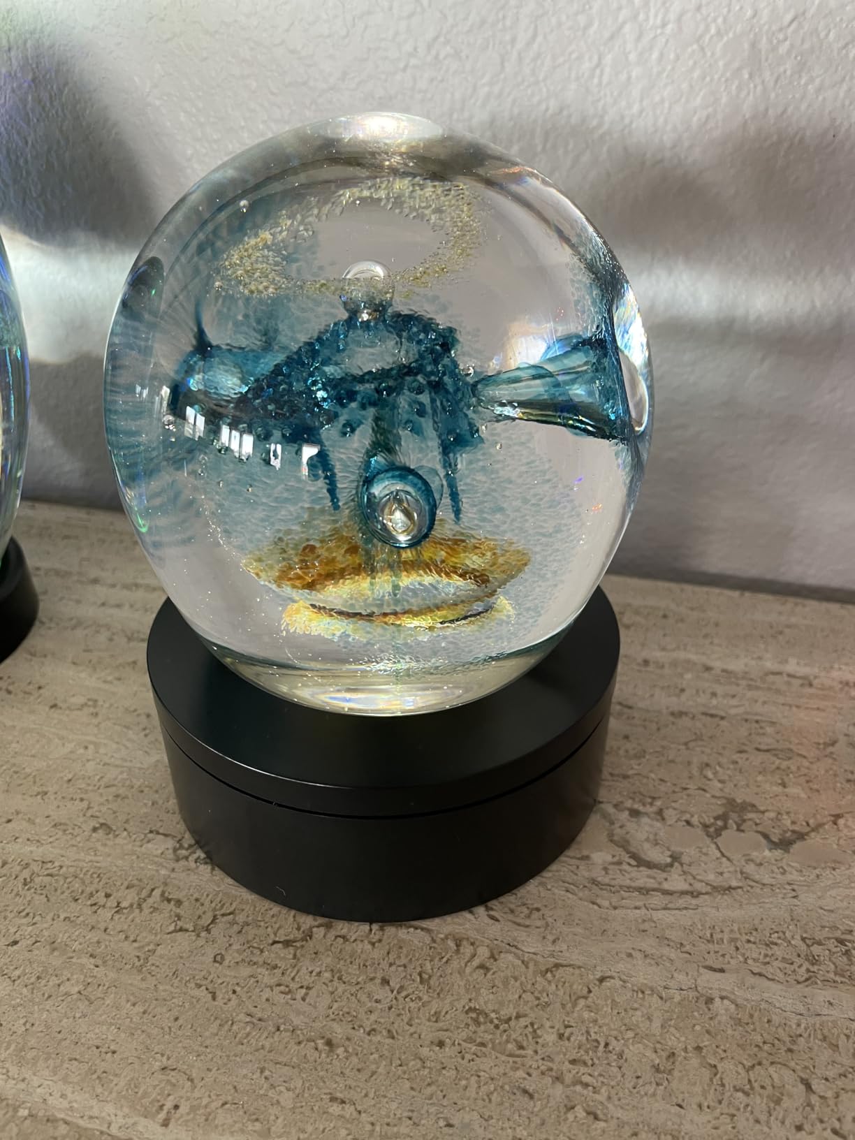 YVV LED Rotating Display Stand, 360 Degree Automatic Mute Rotating Turntable with Colorful Lights, 4.72in customer photo 2