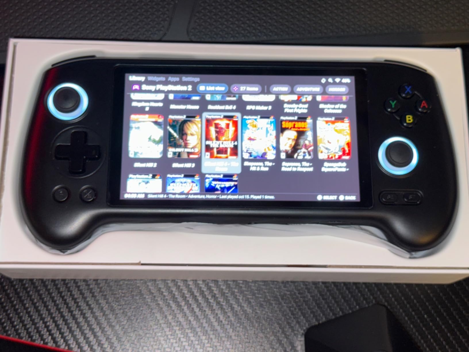 RG556 Retro Handheld Game Android 13, 5.48 inch Touch OLED Screen, Supports DP and WiFi Bluetooth has Hall Rocker Battery 5500mAh customer photo 1