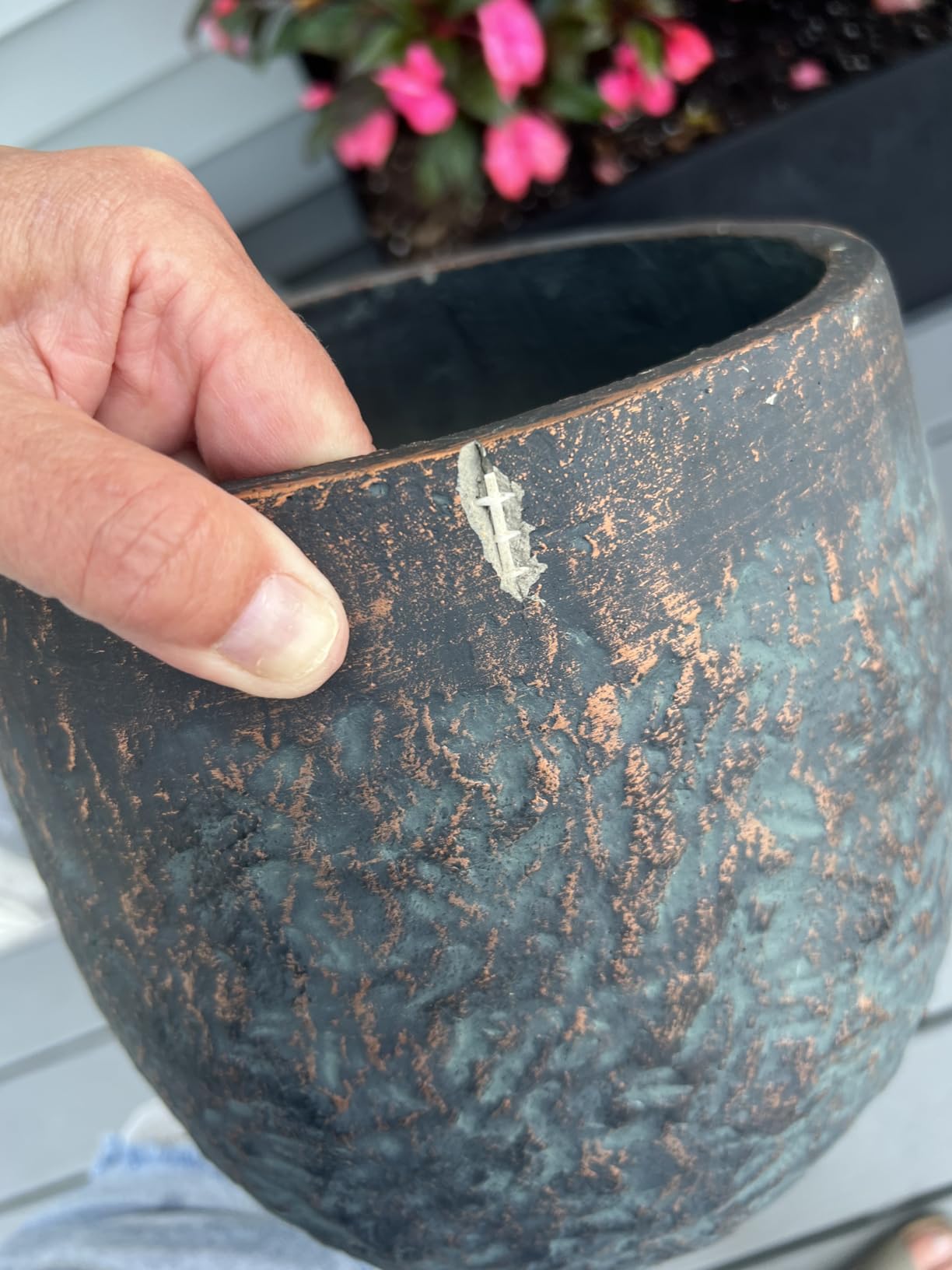 Wallowa Large Outdoor Planter, 17.32