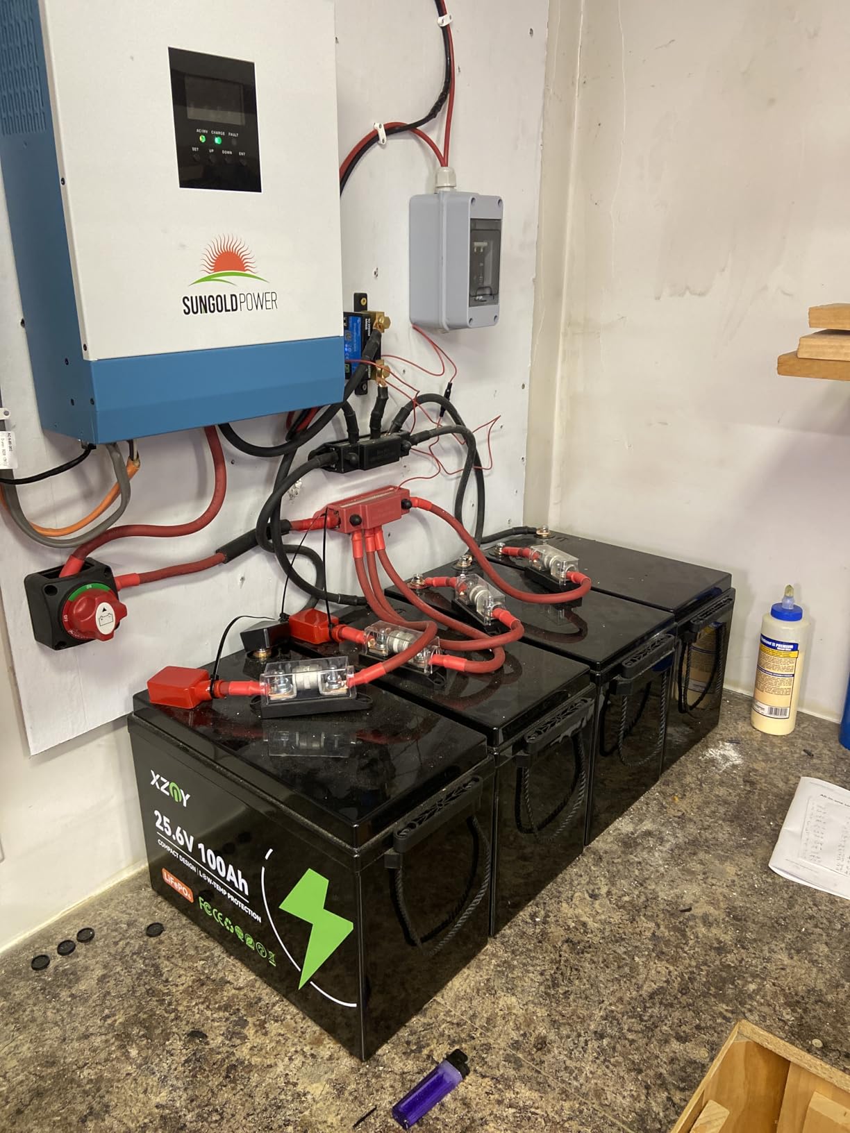 Compact 24V 100Ah Lithium Battery, 24V 100Ah LiFePO4 Battery 5000+ Cycles, Built-in 100A Low Temperature Protection BMS, Great for Trolling Motors, RV, Camper, Solar Off-Grid, Marine, Boat customer photo 1