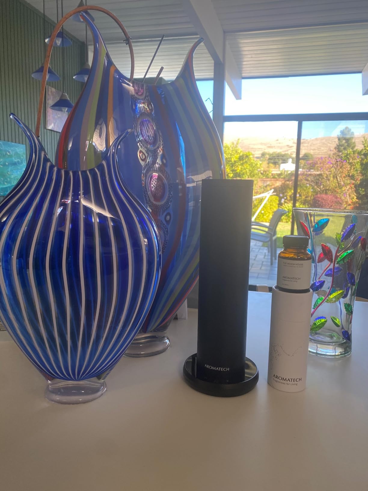 New AroMini BT Plus Scent Diffuser w/Bluetooth - Cold-Air Diffusion Scent Machine for Home, Office, Hotel, Spa - Nebulizing Diffusion System for Essential Oil Blends (Black) customer photo 2