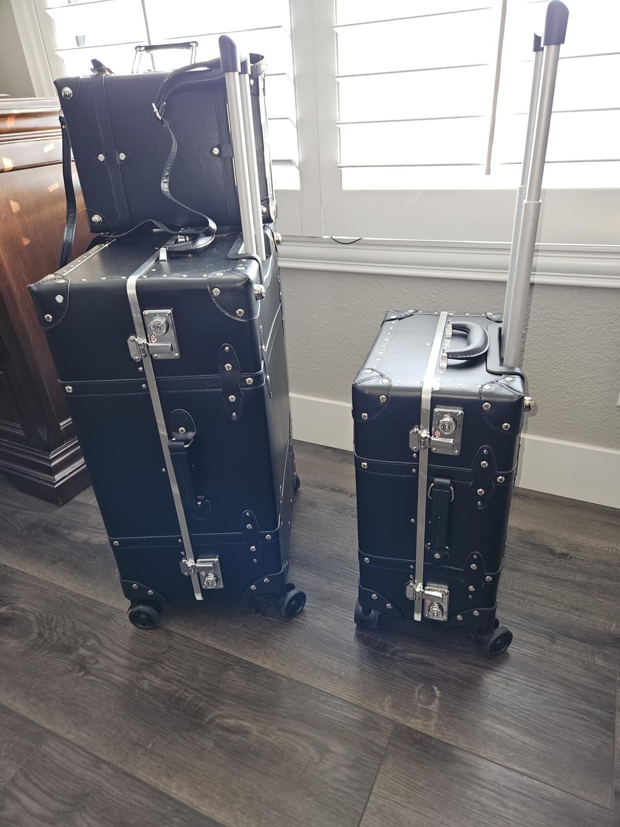 Vintage PU Leather Luggage Set, Retro Trunk Suitcase with Wide Aluminum Frame, TSA Key Locks and Smooth 360° Spinner Wheels customer photo 1