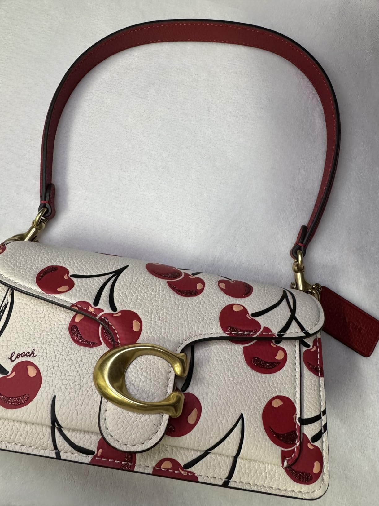 Coach Women's Tabby Shoulder Bag 20 In Loved Leather With Quilting customer photo 2