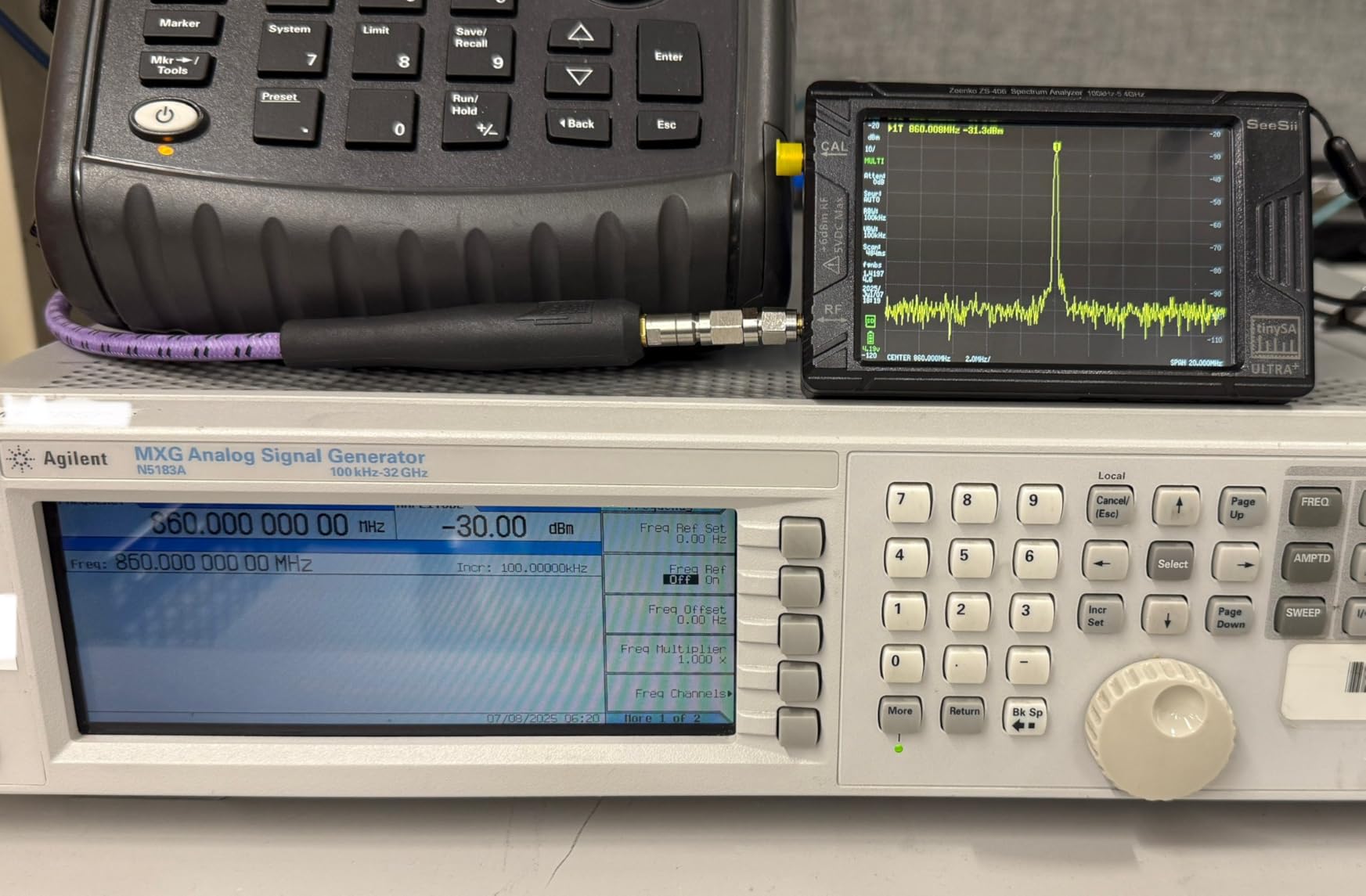 SeeSii TinySA Ultra+ ZS406 Spectrum Analyzer: 4.0 Inch 5.4GHz Handheld Tiny Frequency Analyzer with ZK06-UM 21dB LNA Module customer photo 1