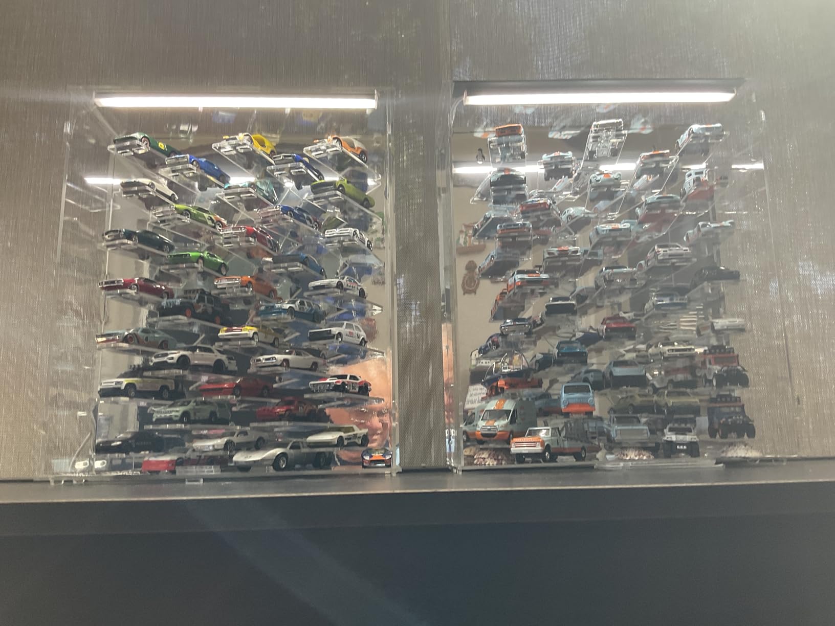Display Case for Hot Wheels Cars, Compatible with 1:64 Scale Diecast Cars, Wall Mountable/Tabletop Display Case with LED Lights and Dustproof Cover, Maximum 40 Toy Cars, Mirrored Background customer photo 2