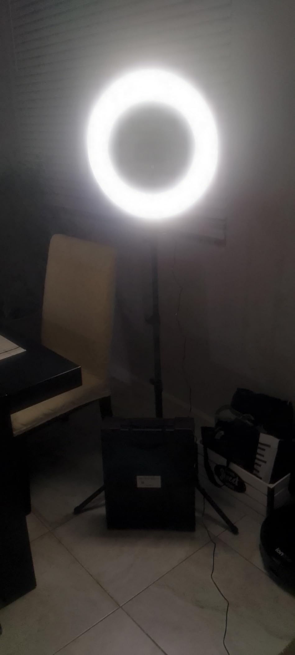 18 Inch Ring Light Kit, 55W 6700k Dimmable LED Light, Tripod Stand, Remote Controller, Box, CRI95, Black customer photo 2