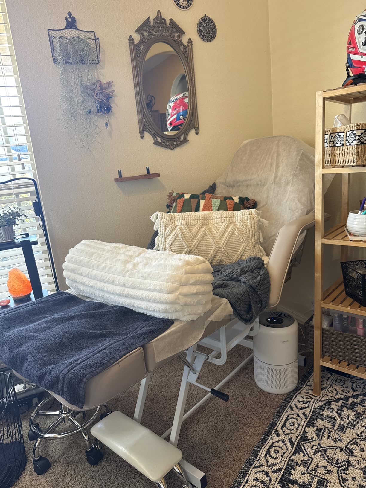 Tattoo Facial Chair with Split Legs, Artist Tattoo Bed for Client, Professional Adjustable Lash Esthetician Table Beauty Salon Spa Equipment with Breathing Hole & Hydraulic Stool, Grey customer photo 1