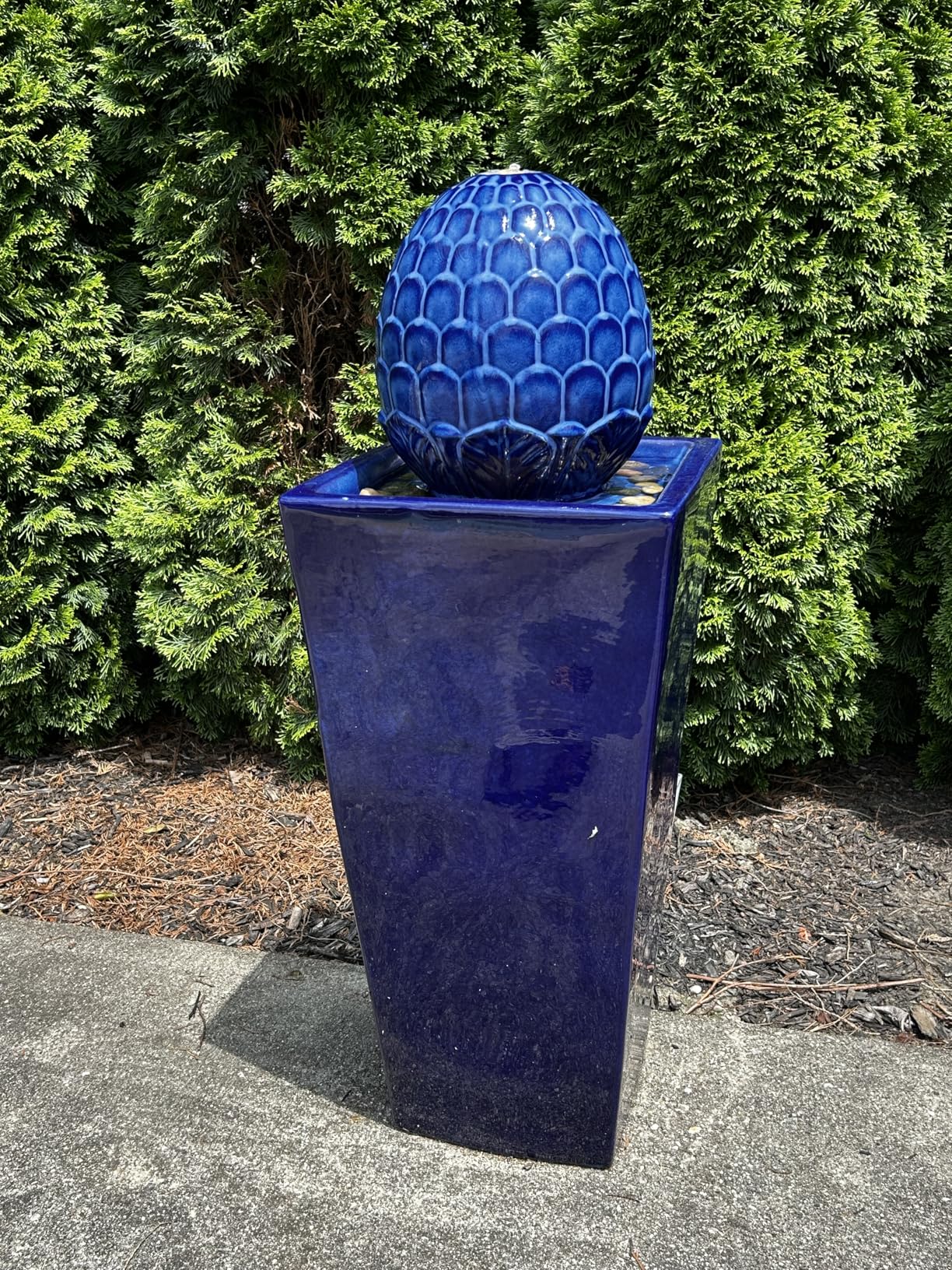 Glitzhome Modern Geometric Outdoor Water Fountain with LED Light, Oversized Pedestal Water Fountains with Submersible Pump, Sphere Floor Standing Fountain with Pebbles for Garden Patio Decor, 40.5