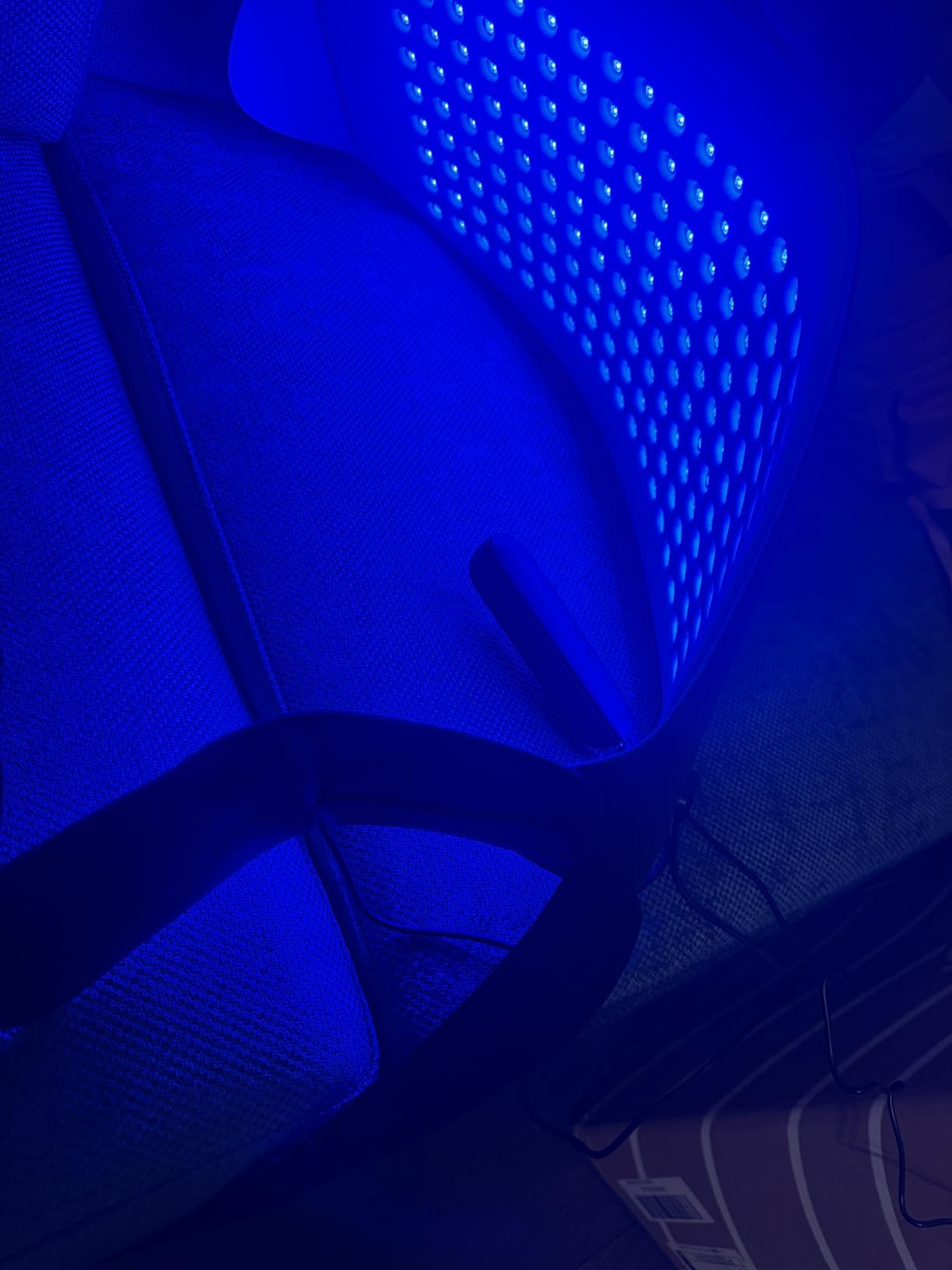 FDA Cleared Red Light Therapy Device for Neck and Body, Multi-Mode LED Light Therapy Panel, Blue and Infrared Light Therapy for Home Use customer photo 1