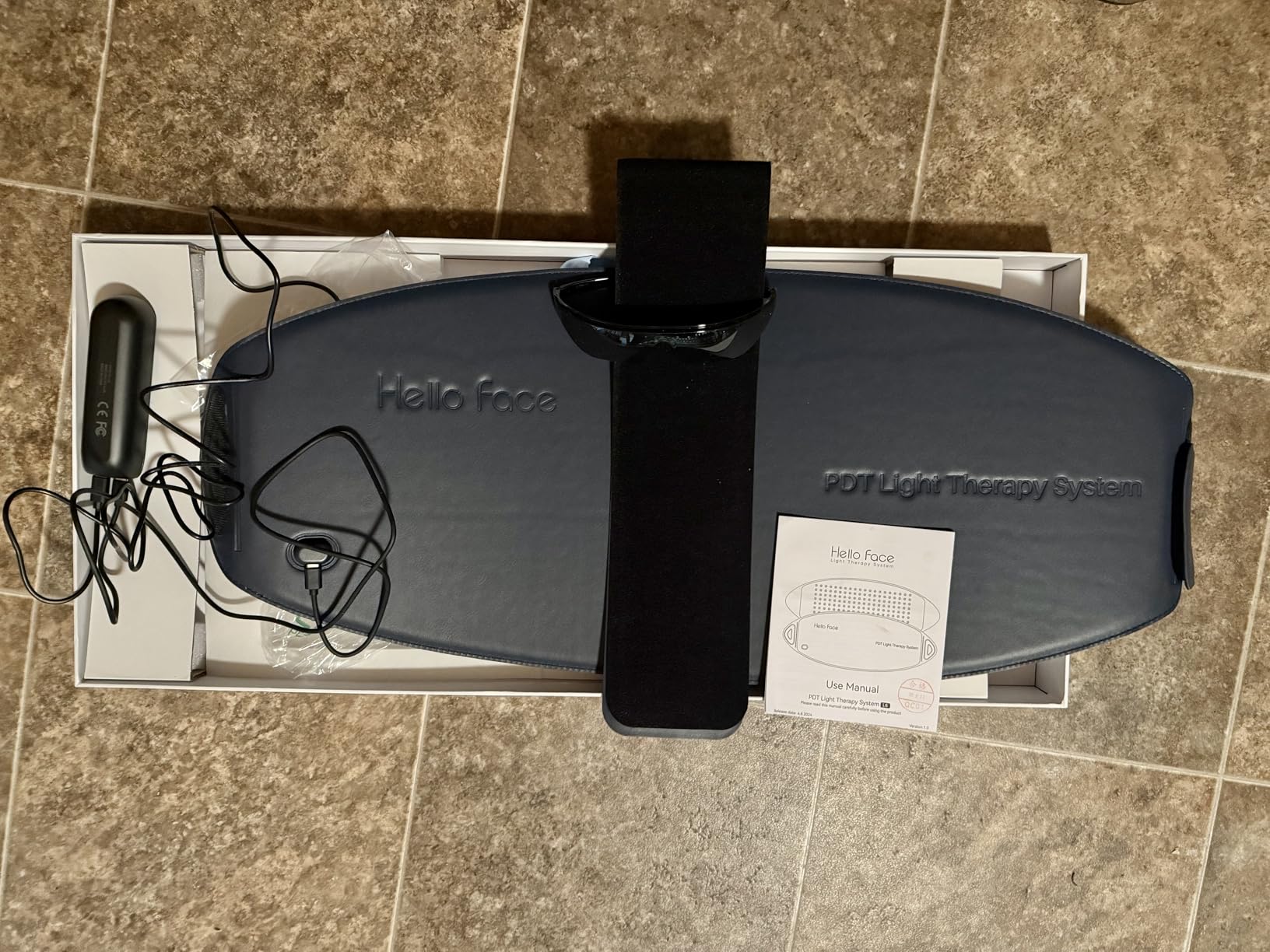 FDA Cleared Red Light Therapy Device for Neck and Body, Multi-Mode LED Light Therapy Panel, Blue and Infrared Light Therapy for Home Use customer photo 2